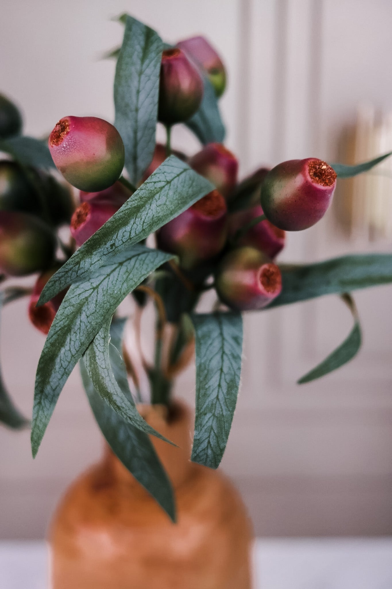 Spring Berry Bush (3 Colors)