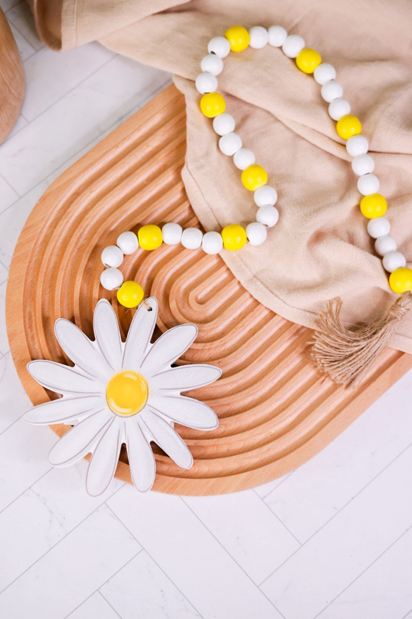 Wooden Beaded Flower Garland (2 Styles)