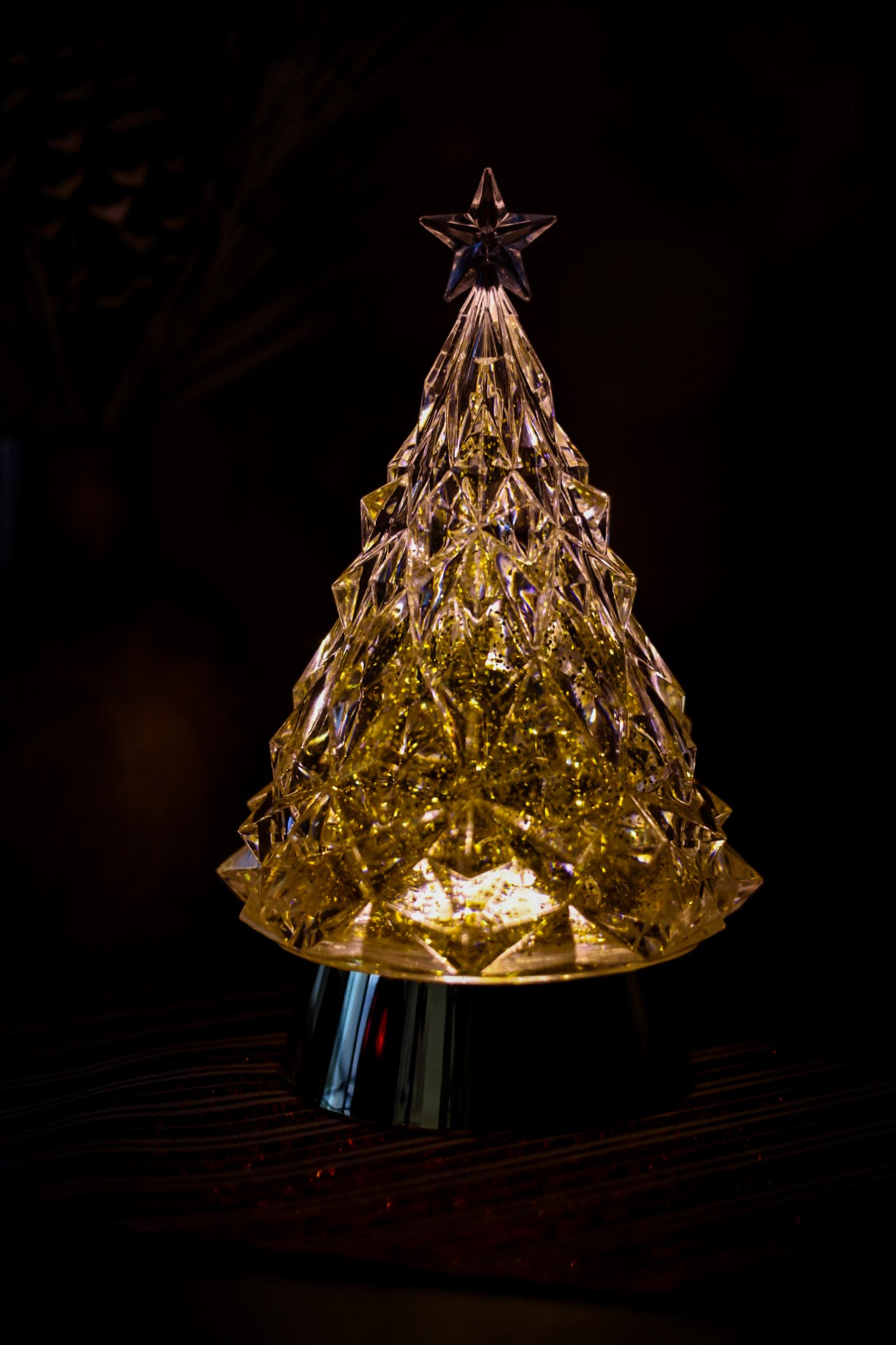Lighted Christmas Tree W/ Gold Swirling Glitter
