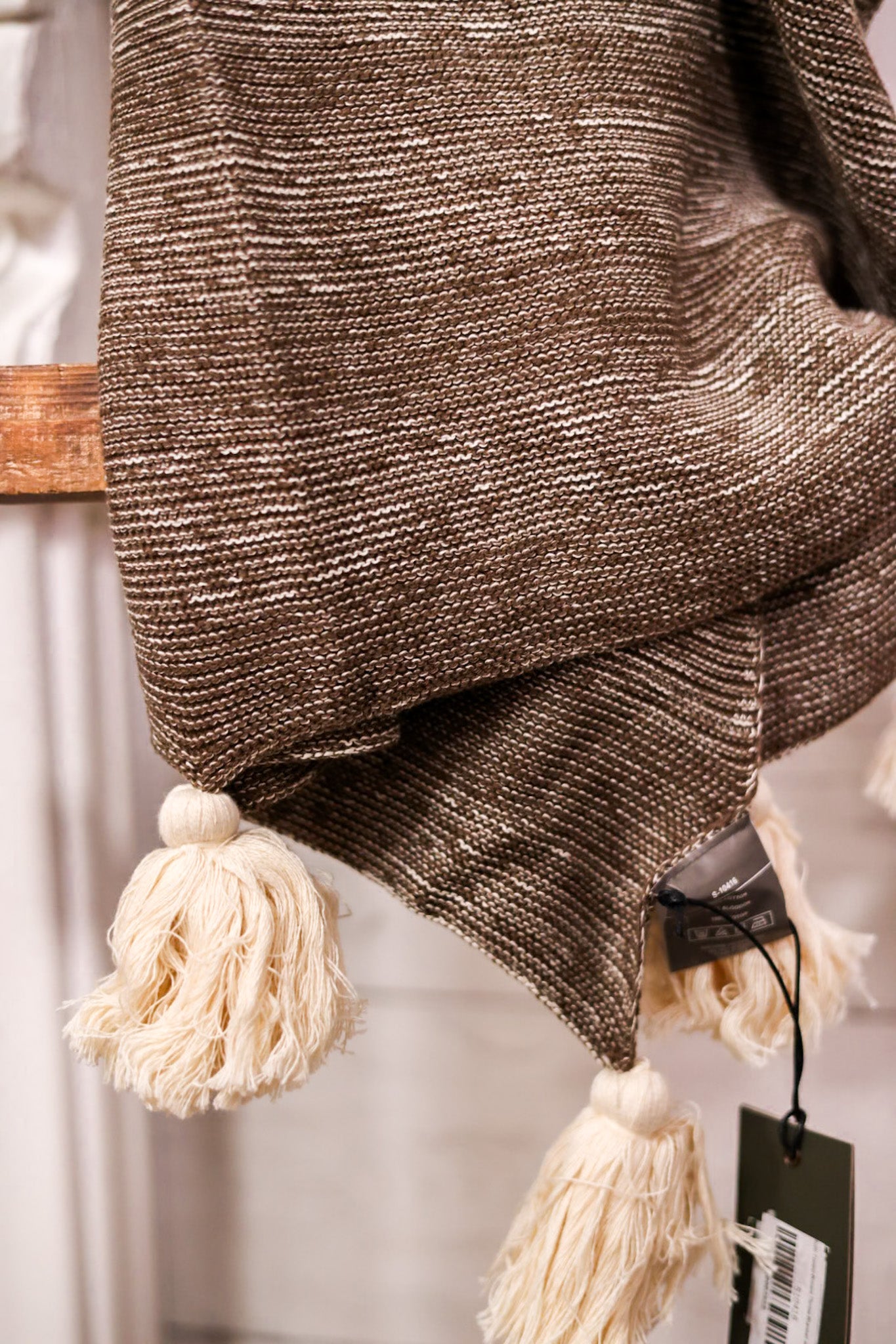 Multi Toned Brown Throw Blanket with Tassels