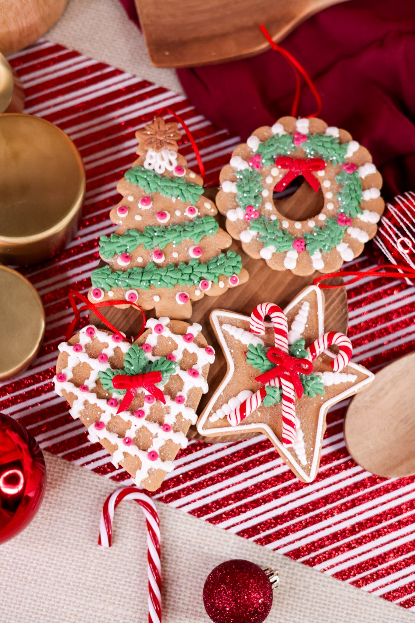 Christmas Gingerbread Ornaments (4 Styles)