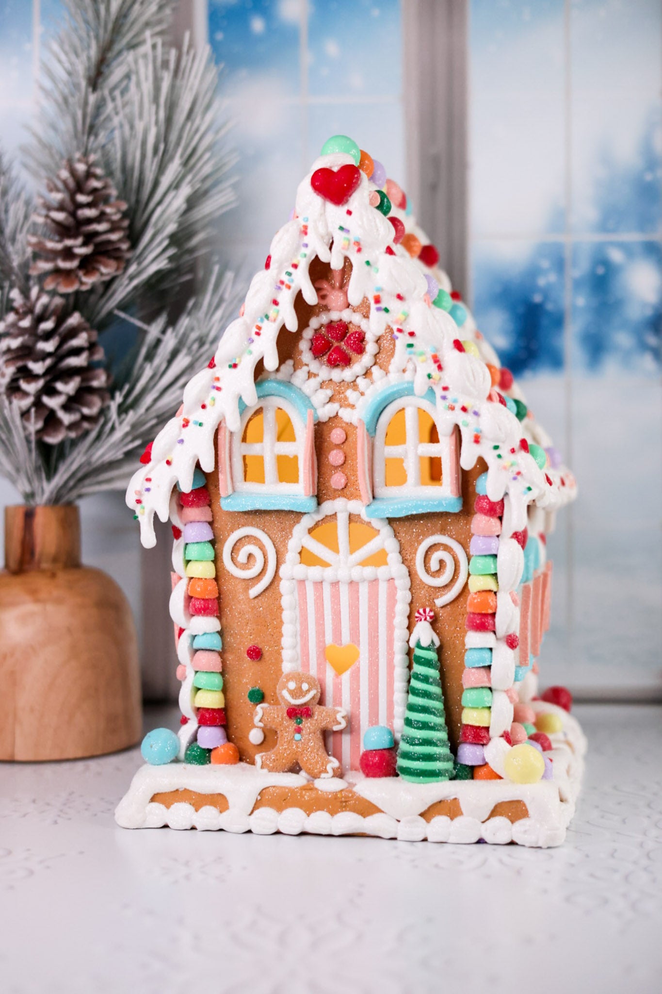 Lighted Christmas Gingerbread House Decoration