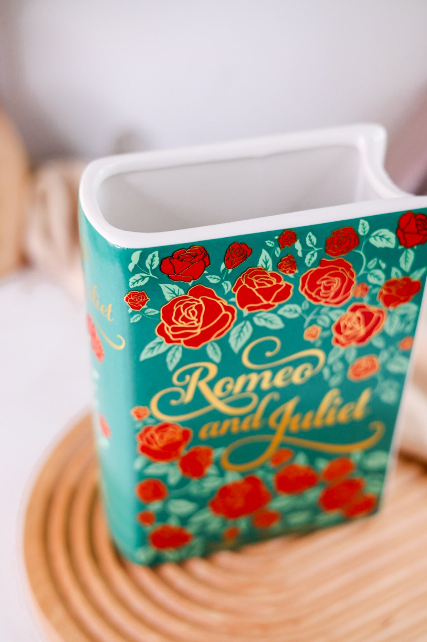 Romeo & Juliet Ceramic Book Vase