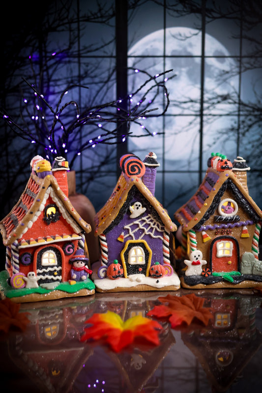 LED Halloween Gingerbread House (3 Styles)