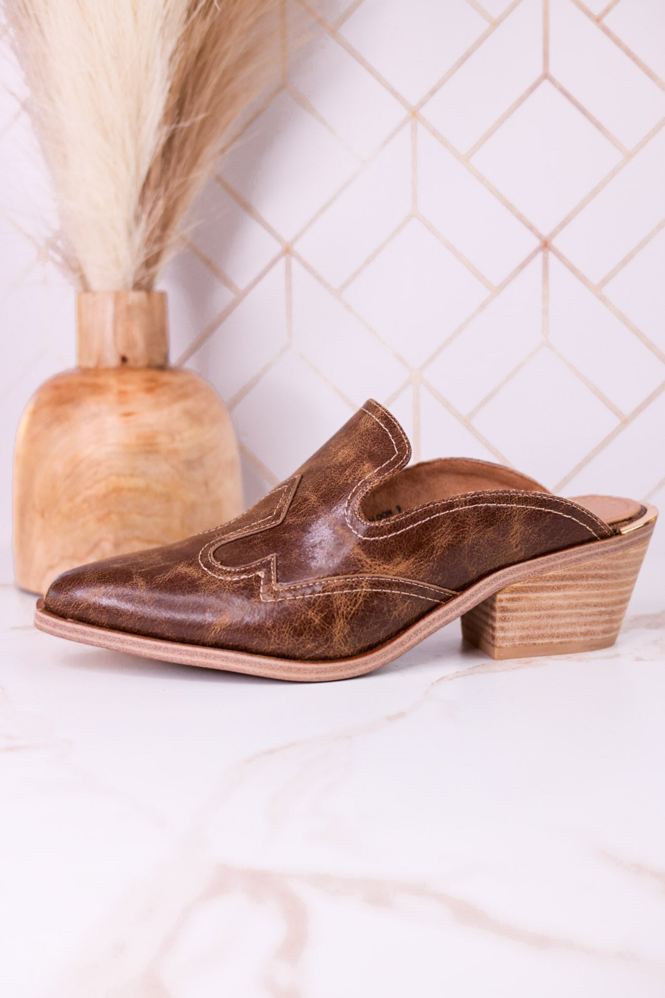 "Saloon" Brown Crackle Pointed Toe Western Mules