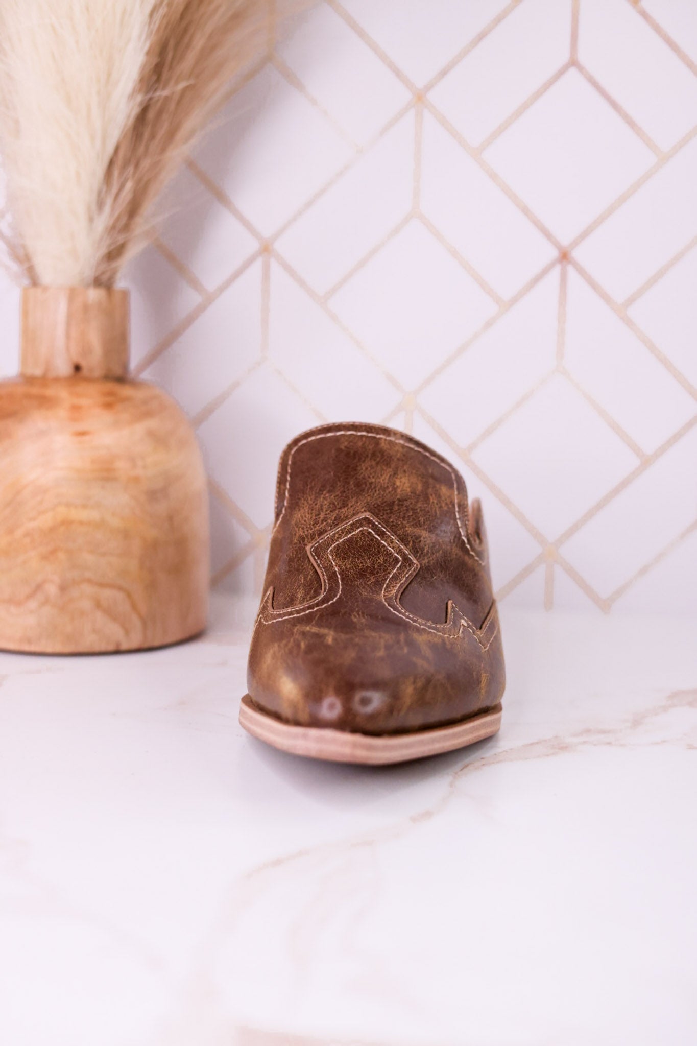 "Saloon" Brown Crackle Pointed Toe Western Mules