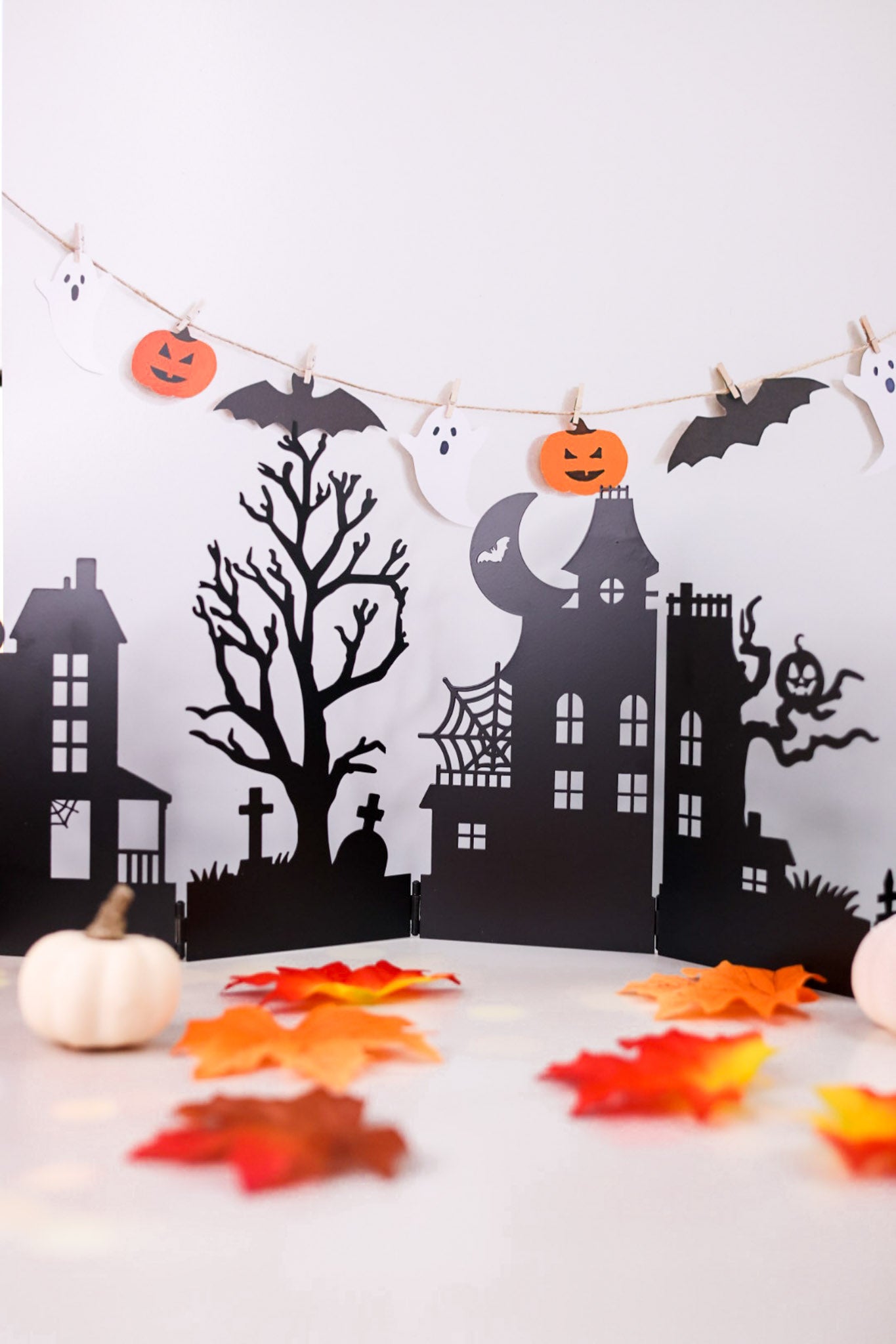 Haunted Graveyard Folding Silhouette Stand