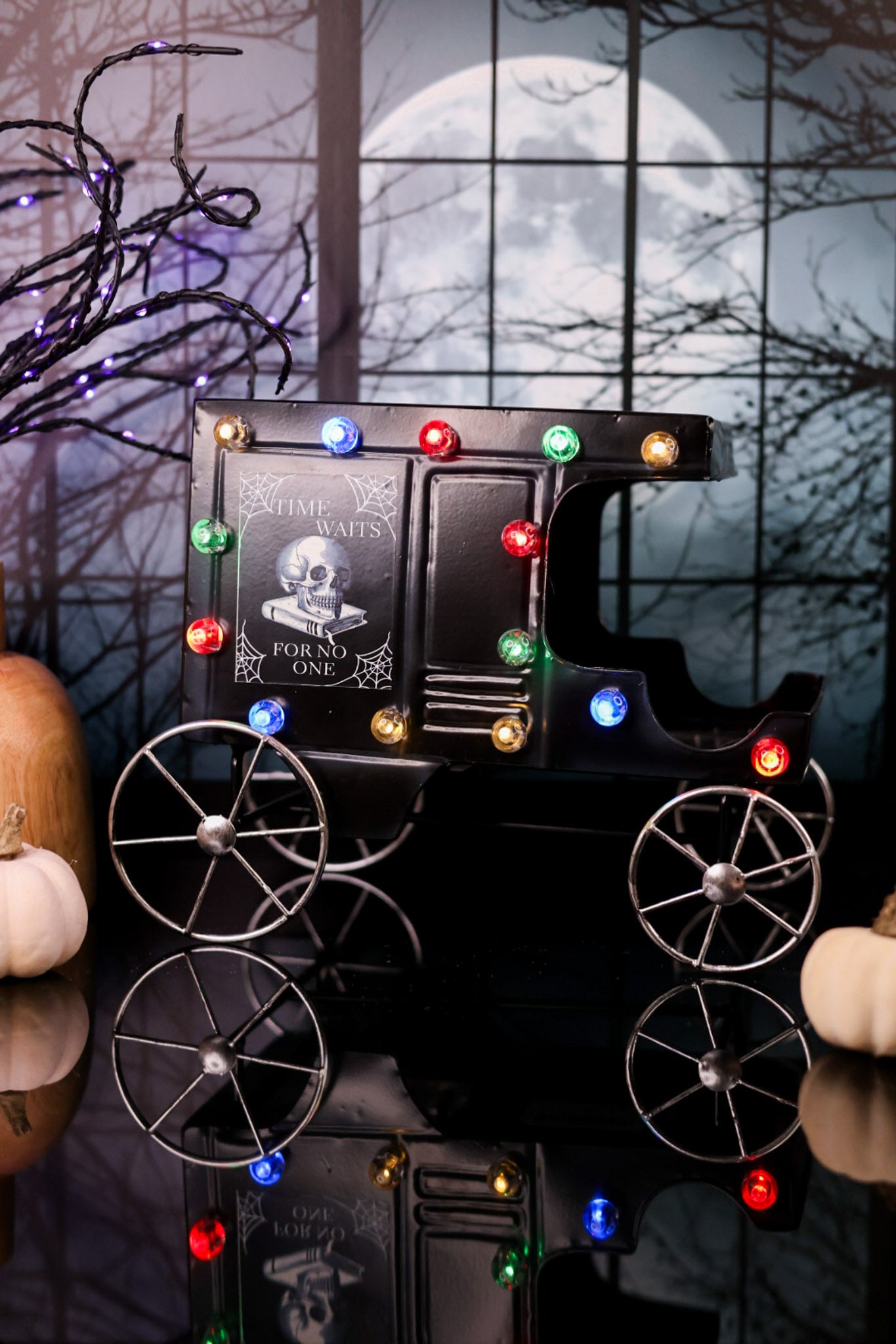 Glowing Black Hearst Tabletop Decor