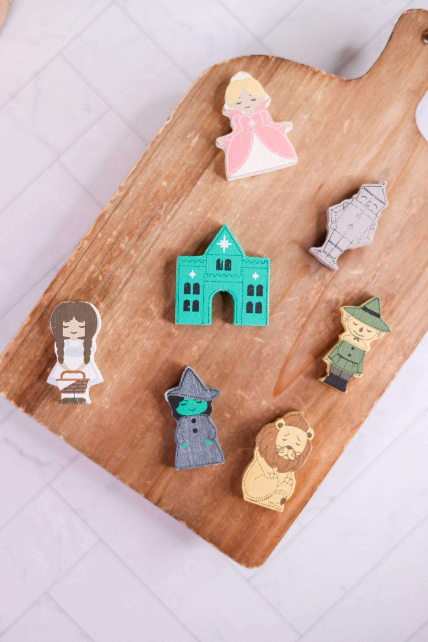 Set of 6 Wizard of Oz Ledgies