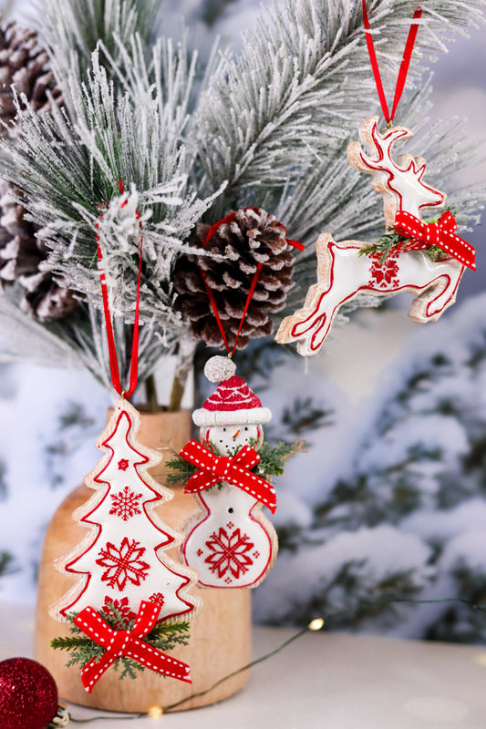 Resin Classic Red & White Christmas Ornaments (Three Styles)
