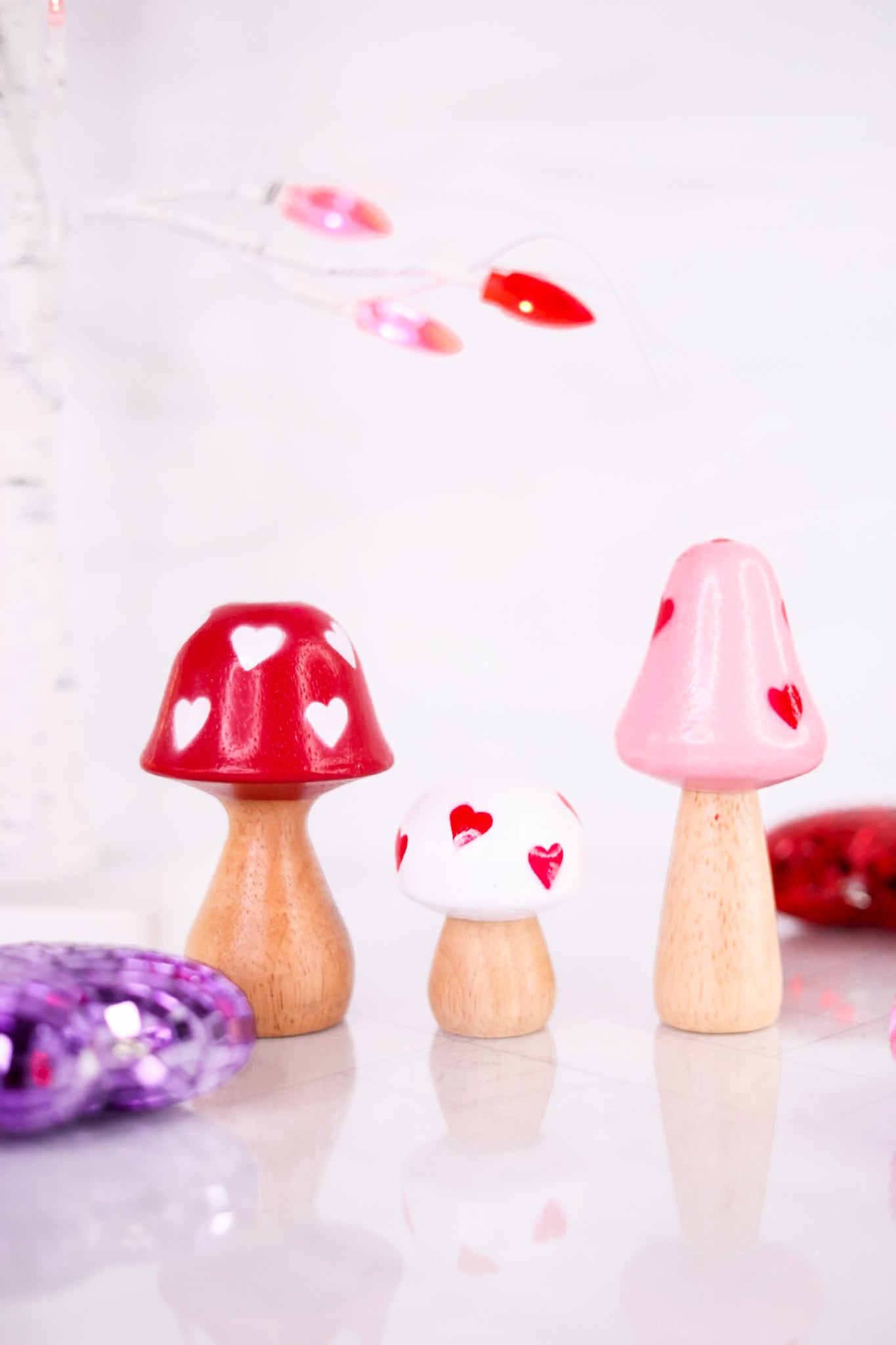 Wooden Heart Pattern Mushrooms (Set Of Three)