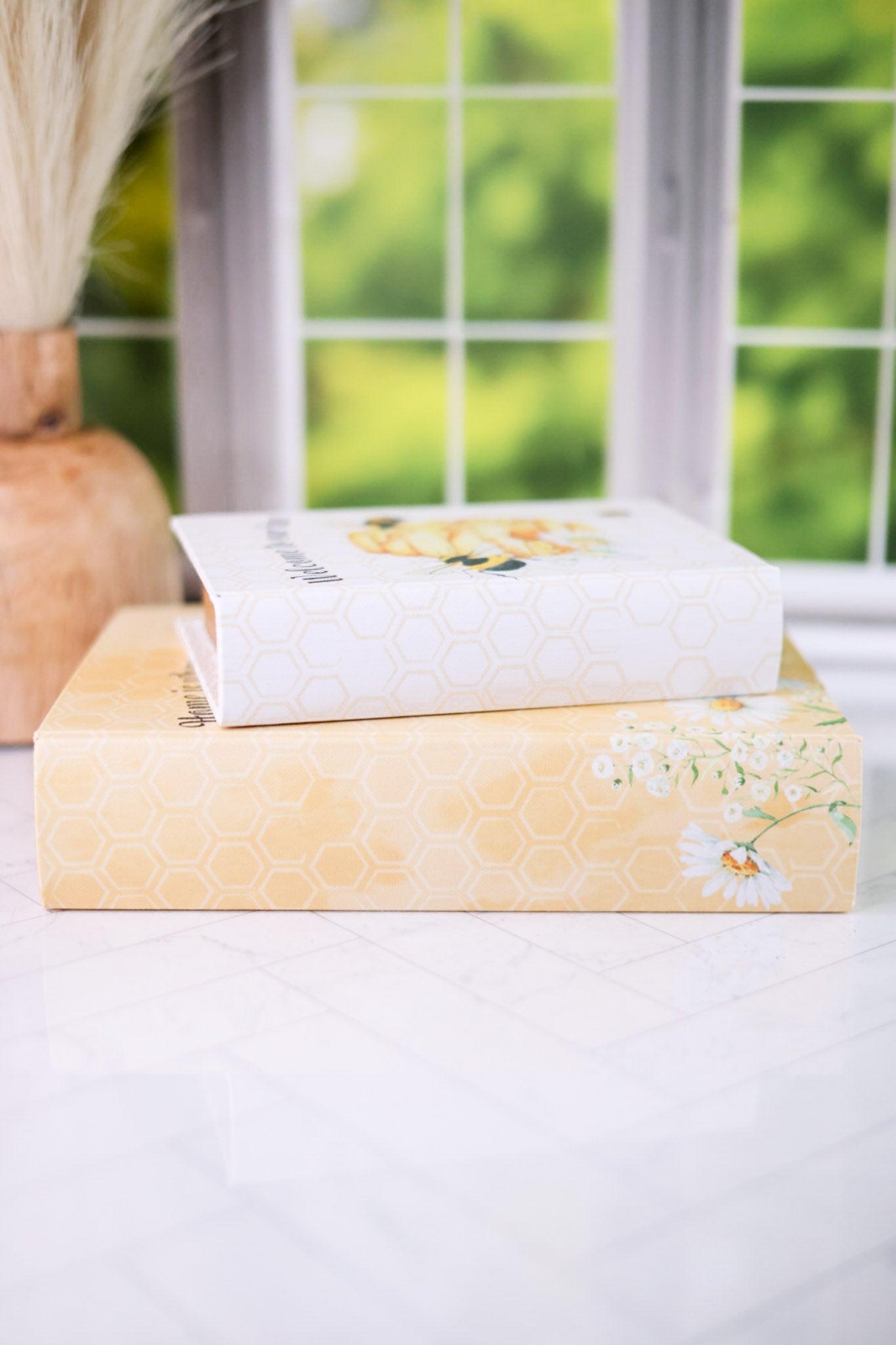 Decorative Bee Book Box (2 Styles)