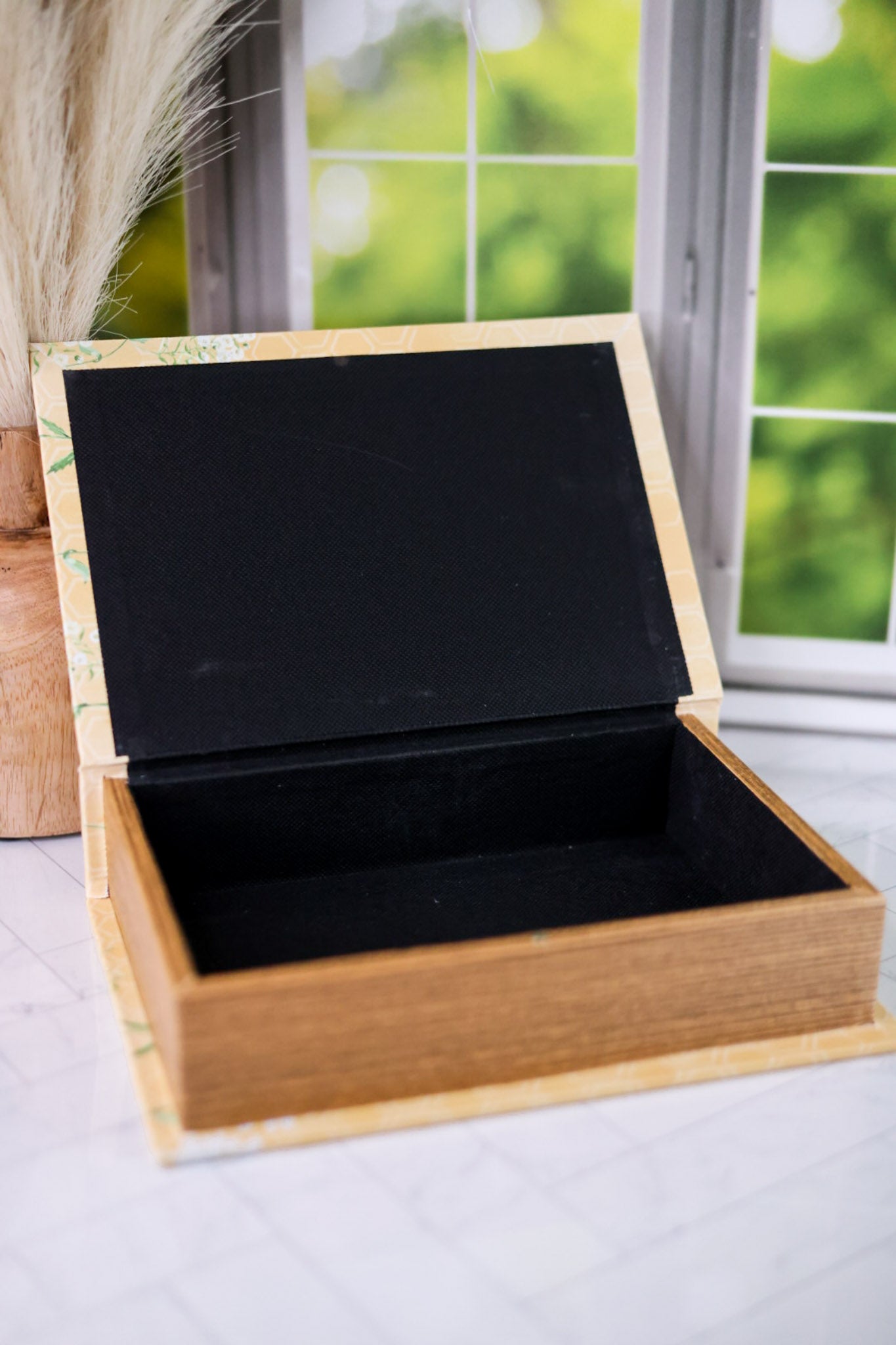 Decorative Bee Book Box (2 Styles)