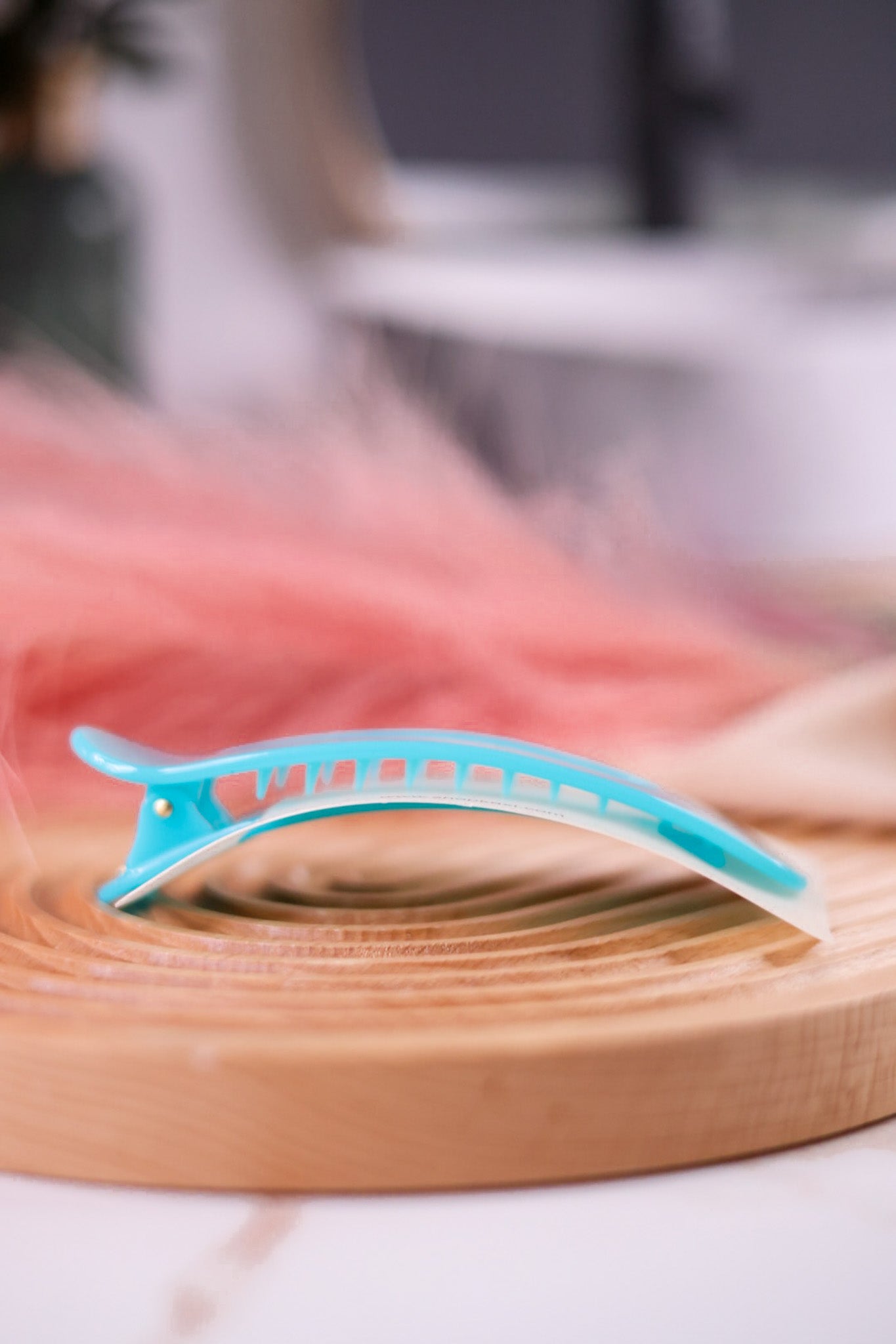 Large Lay Flat Jelly Claw Clip (8 Colors)