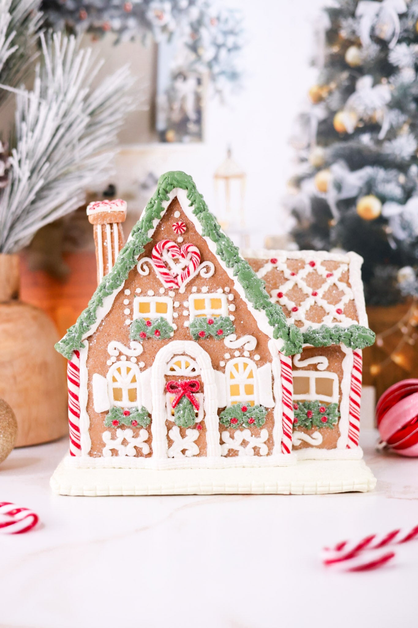 8.75" Light Up Gingerbread House - Whiskey Skies - RAZ IMPORTS