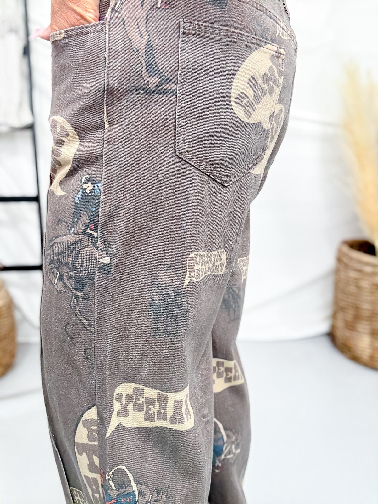 Chatty Cowboy Brown Pleated Denim Pants