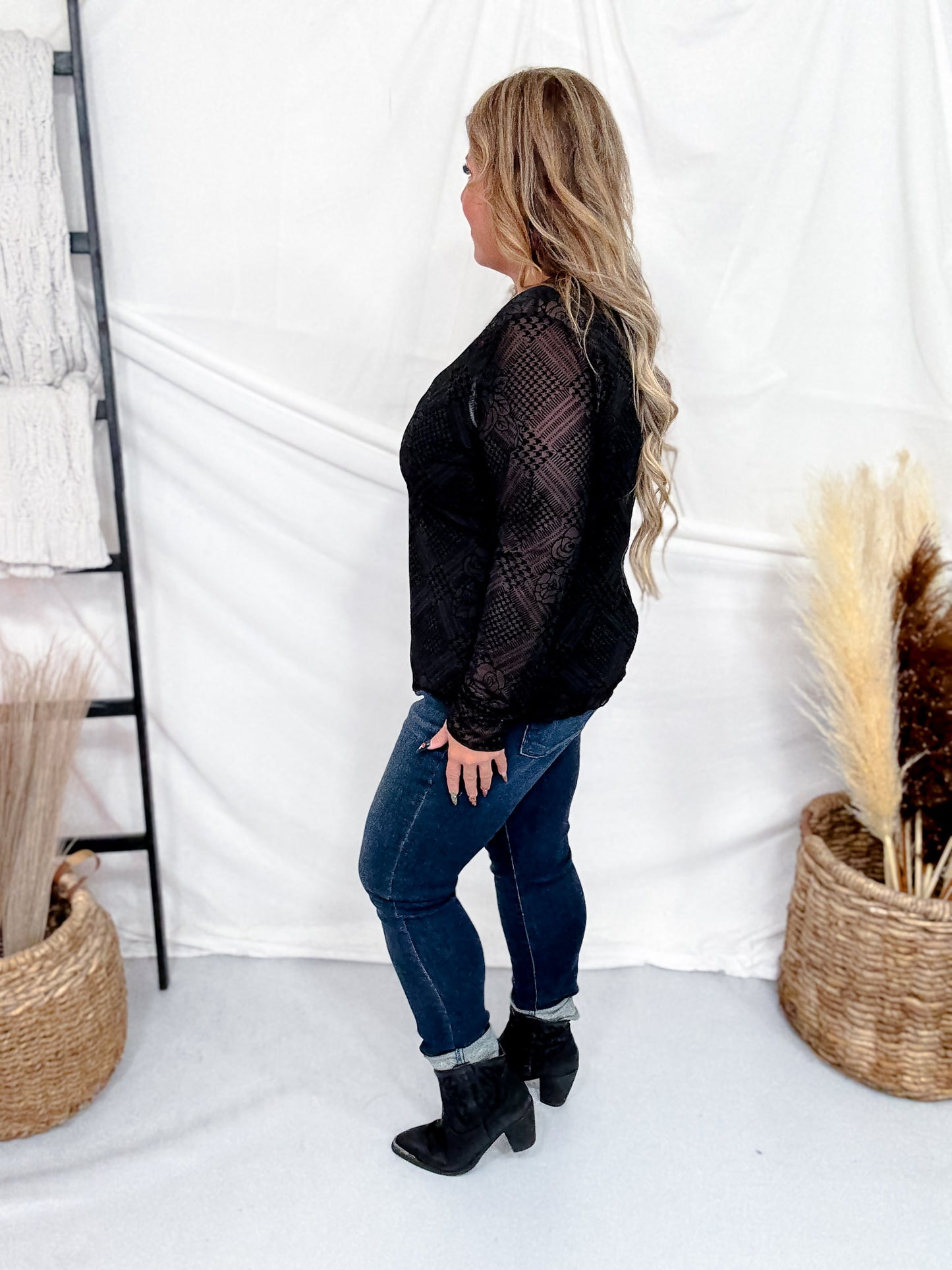 Long Sleeve Black Floral Plaid Mesh Top