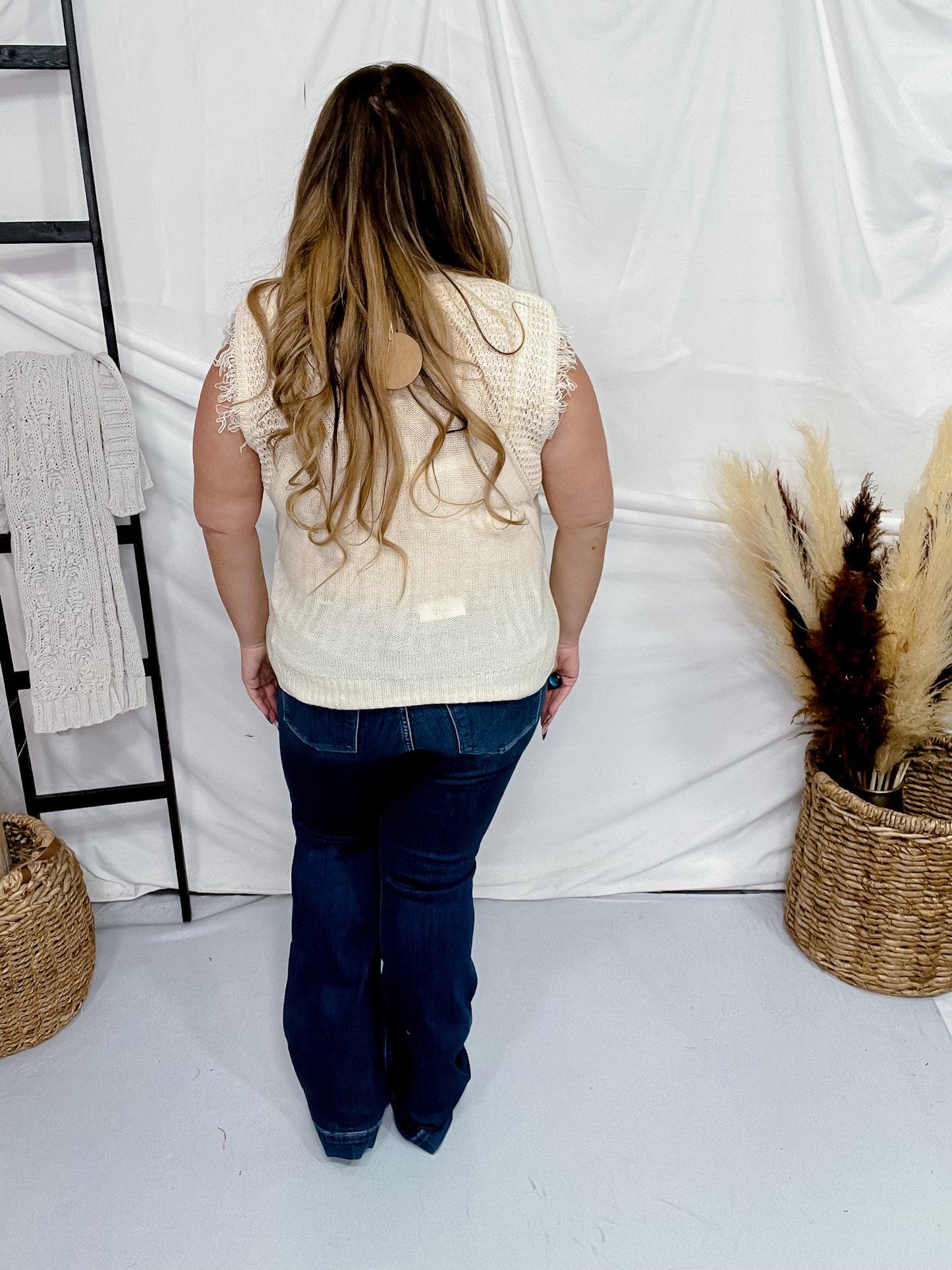 Cable Knit Fringed Sleeveless Sweater