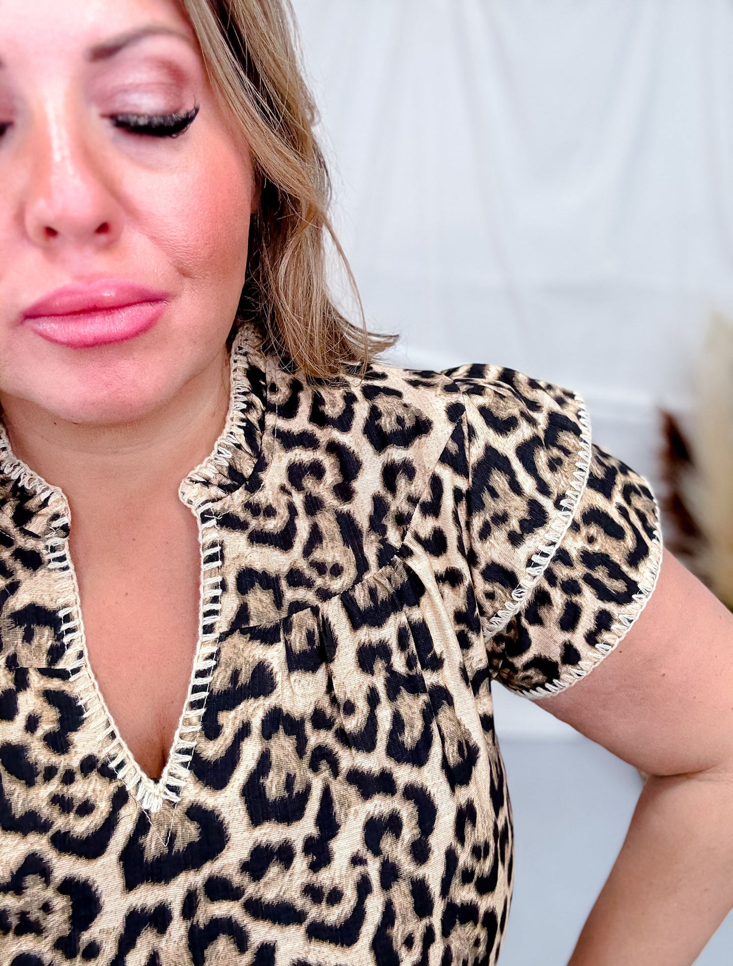 Leopard Print Tiered Short Sleeve Top W/ Edge Stitching