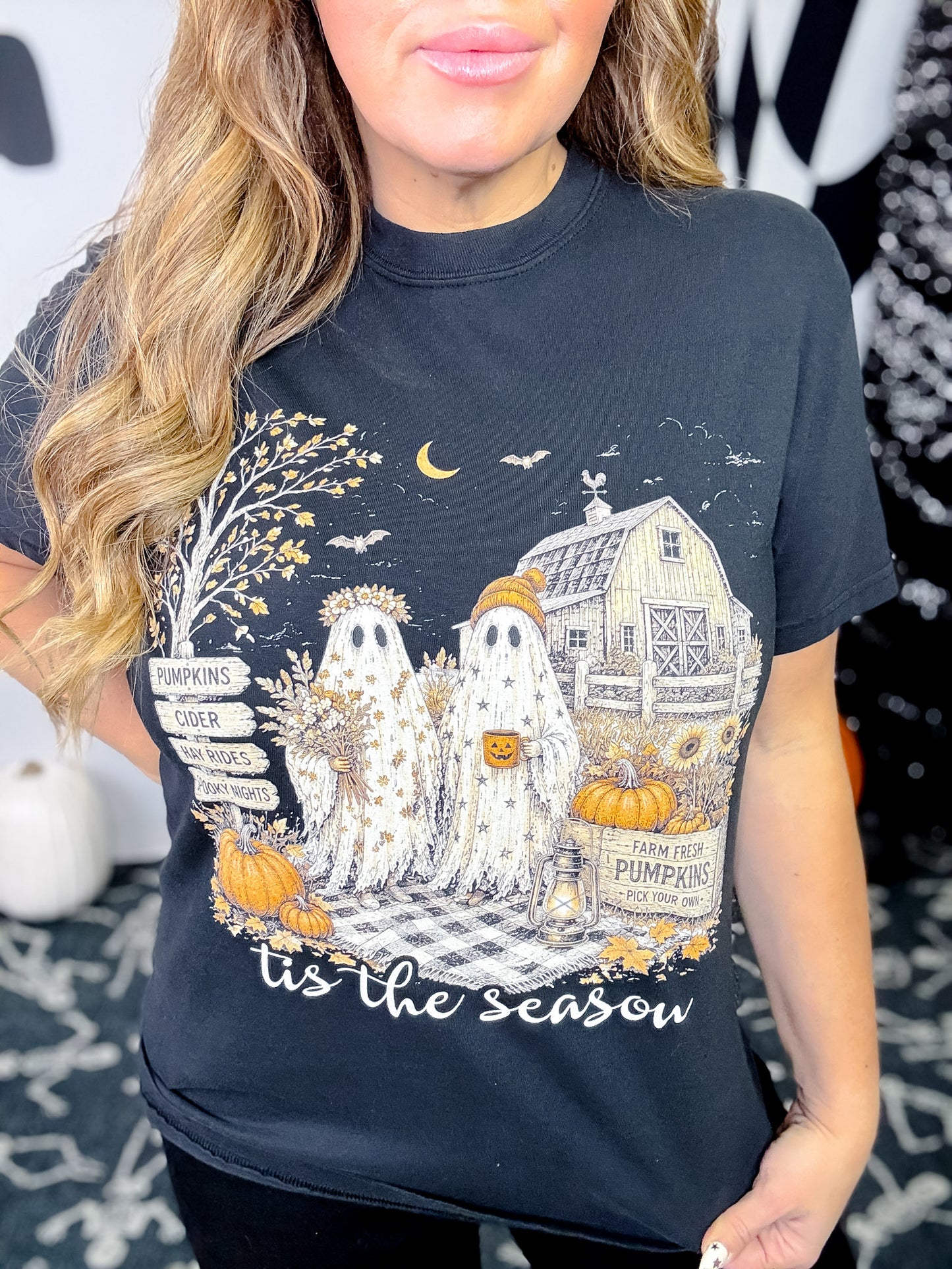 Tis The Season Ghost Scene Graphic Tee