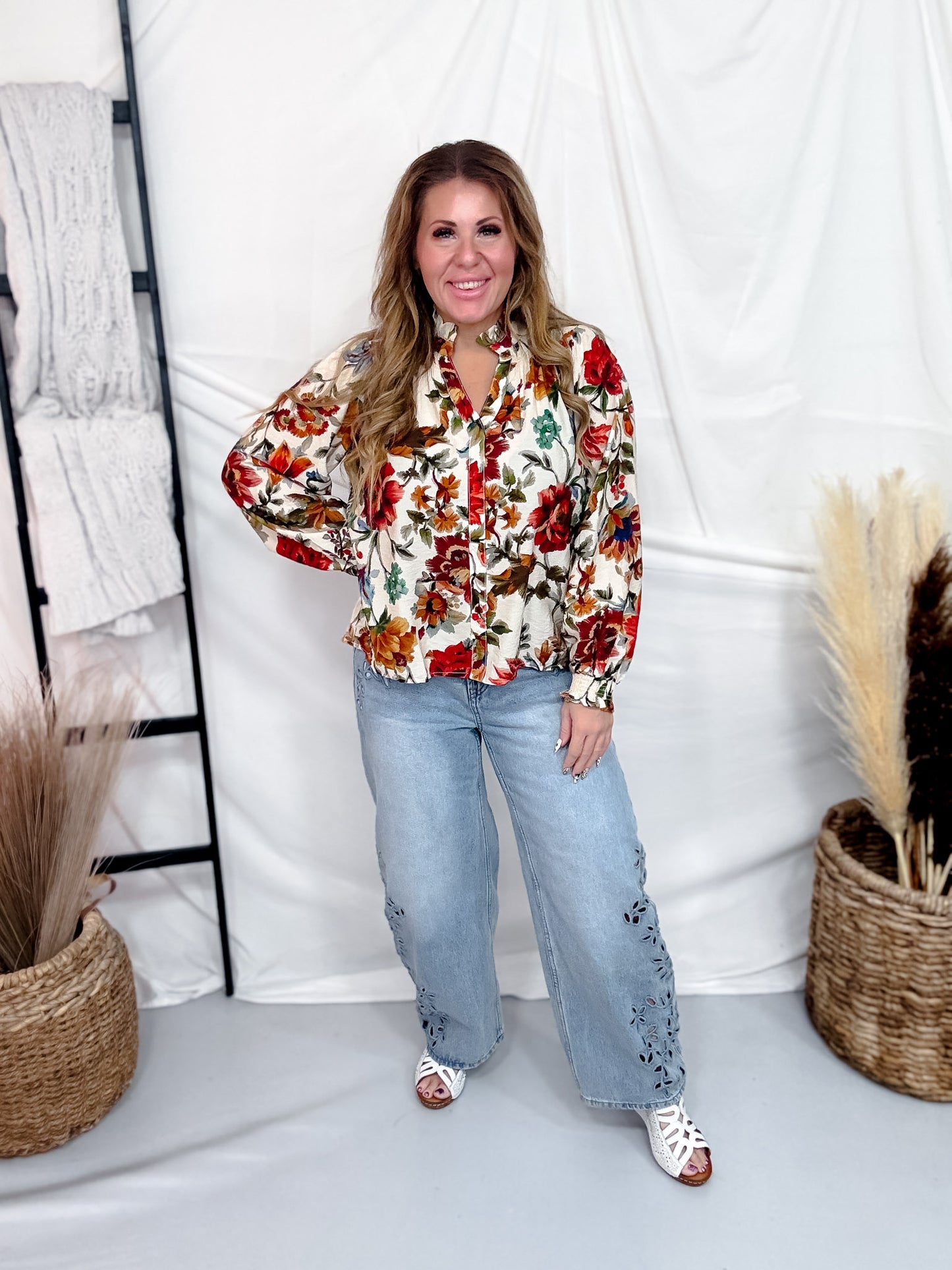 Vintage Inspired Floral Print Button Front Top In Ivory