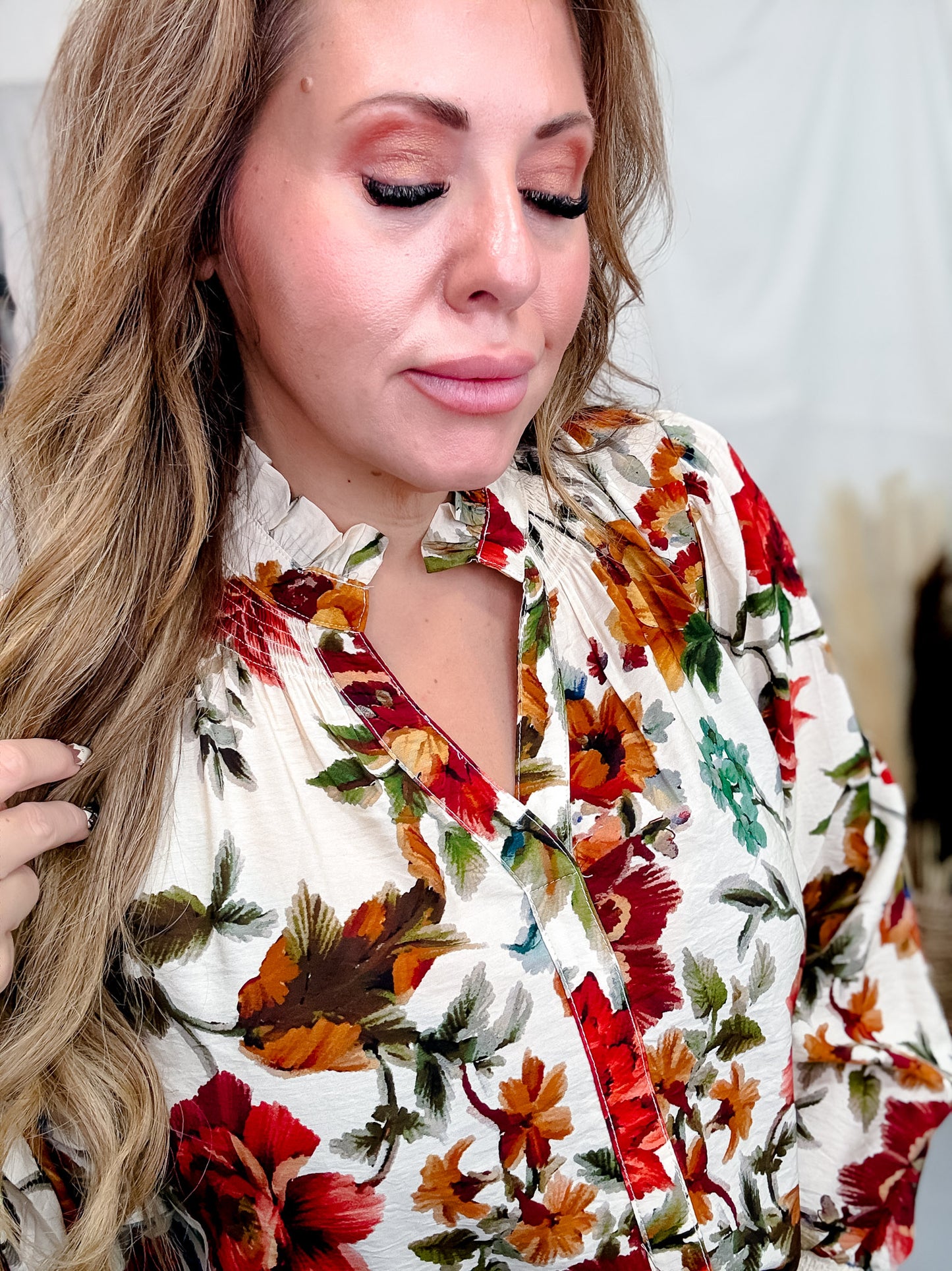 Vintage Inspired Floral Print Button Front Top In Ivory