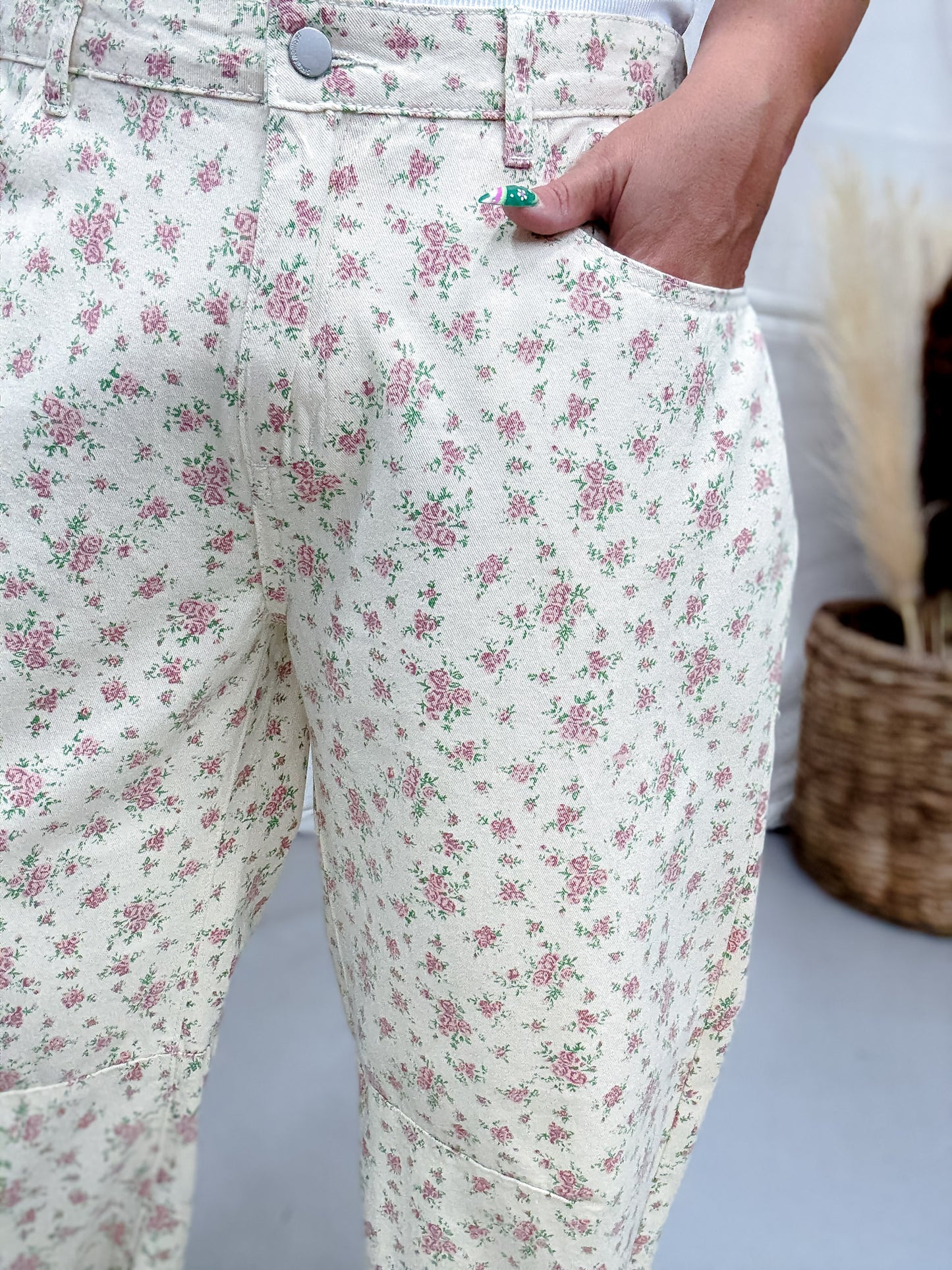 Ditzy Floral Print Barrel Leg Denim Pants