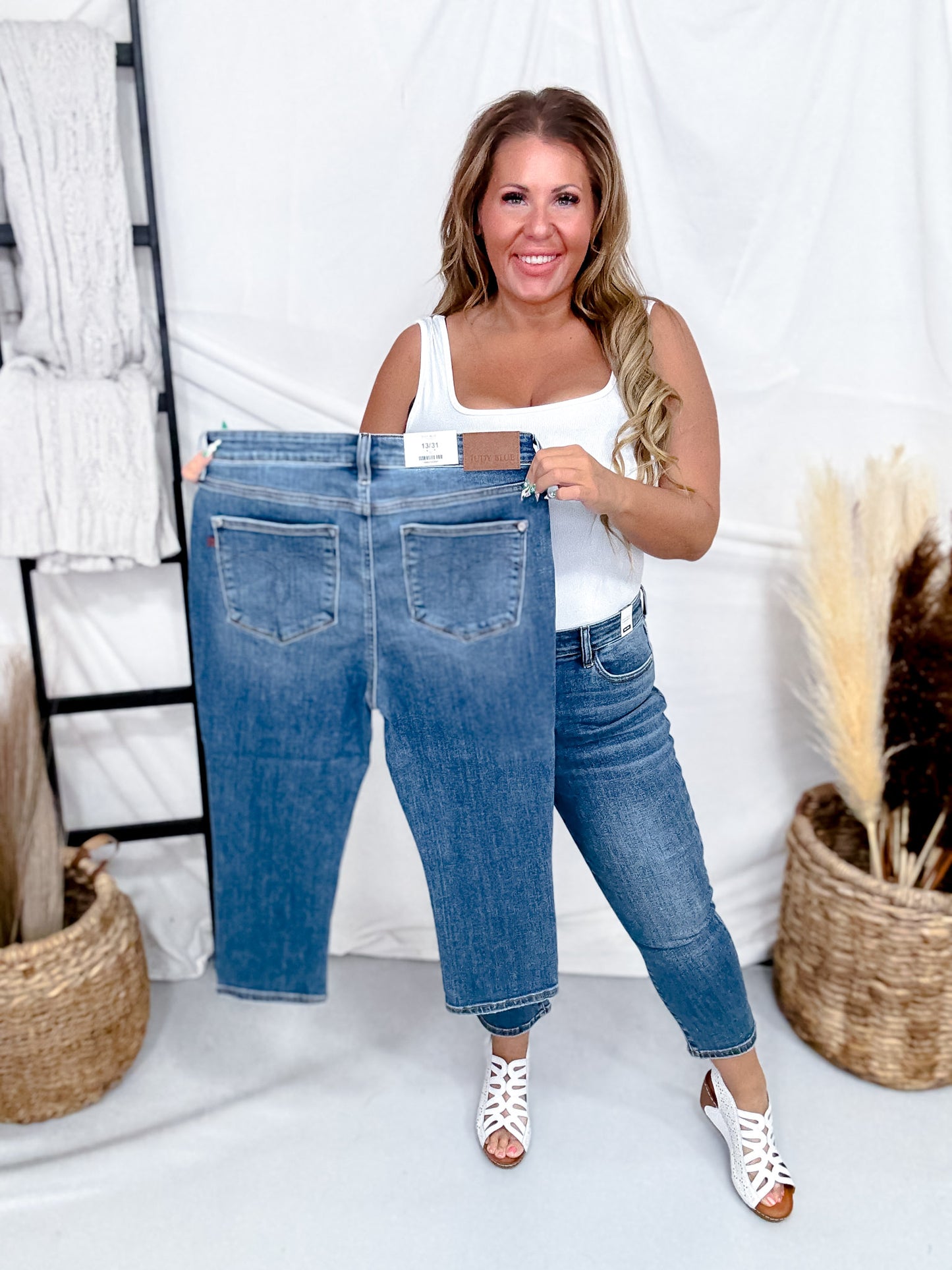 Judy Blue Mid Rise Capris