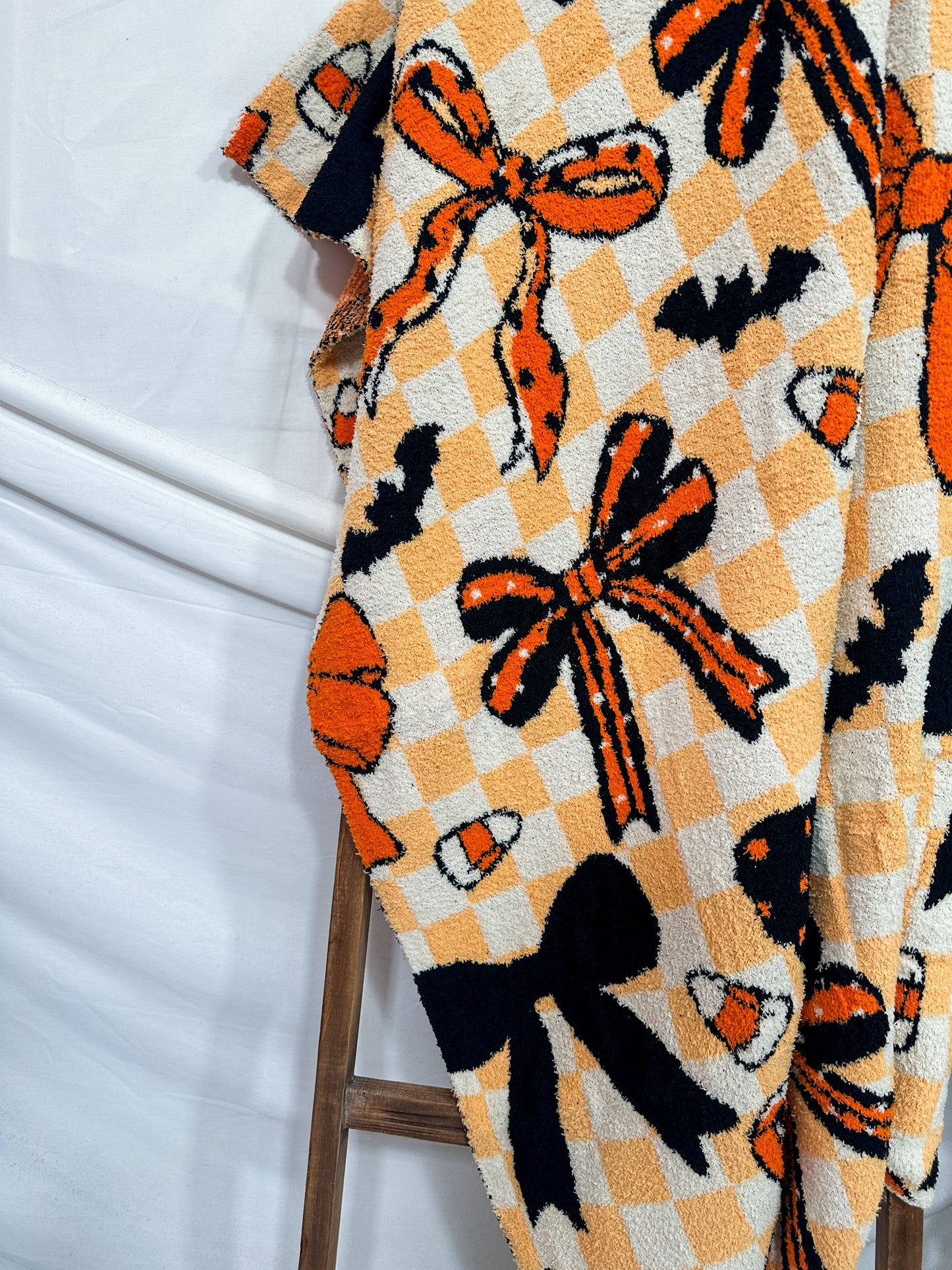 Spooky Sweet Bow Print Blanket