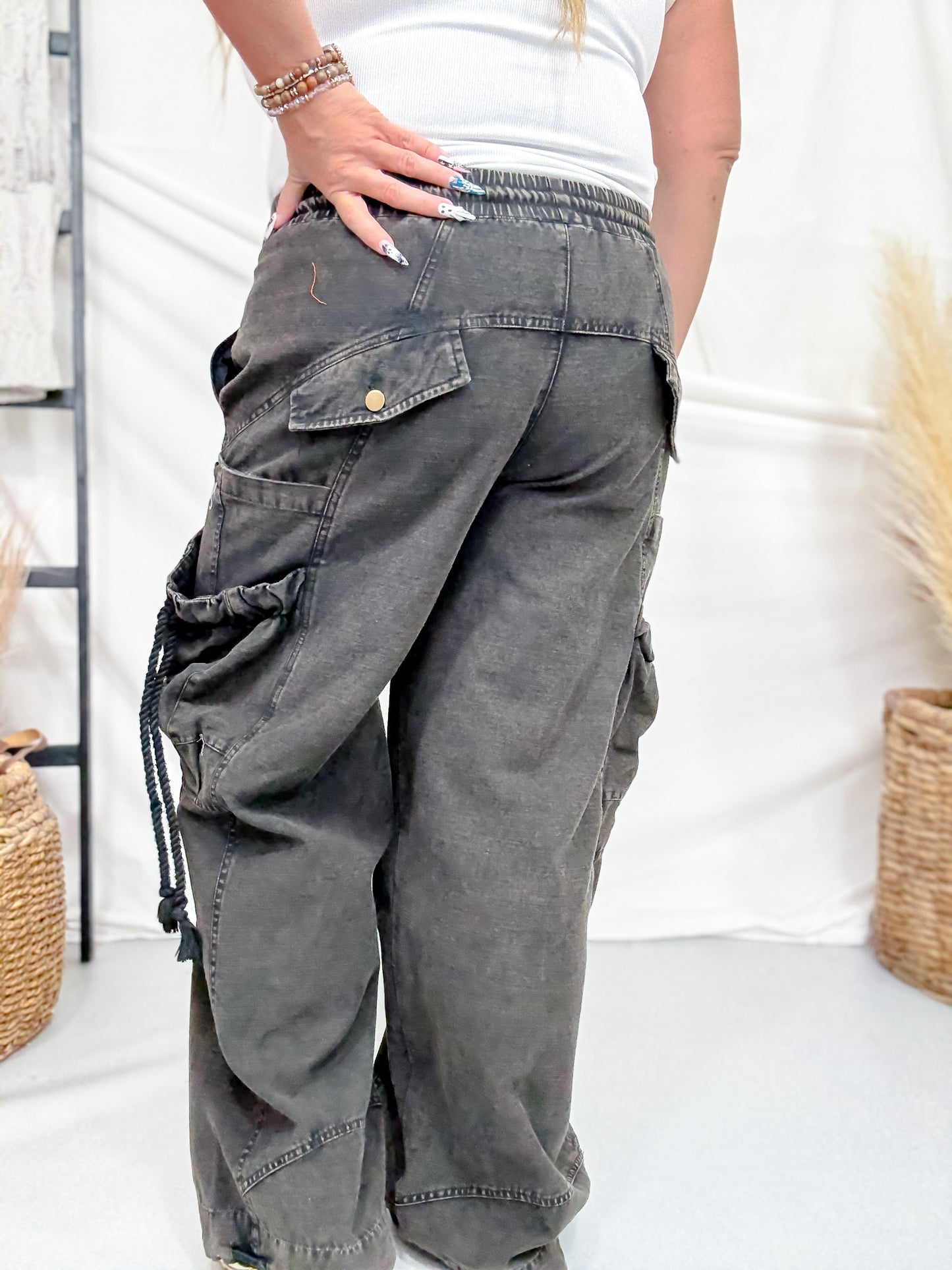 Black Washed Elastic Waist String Point Big Pocket Trousers
