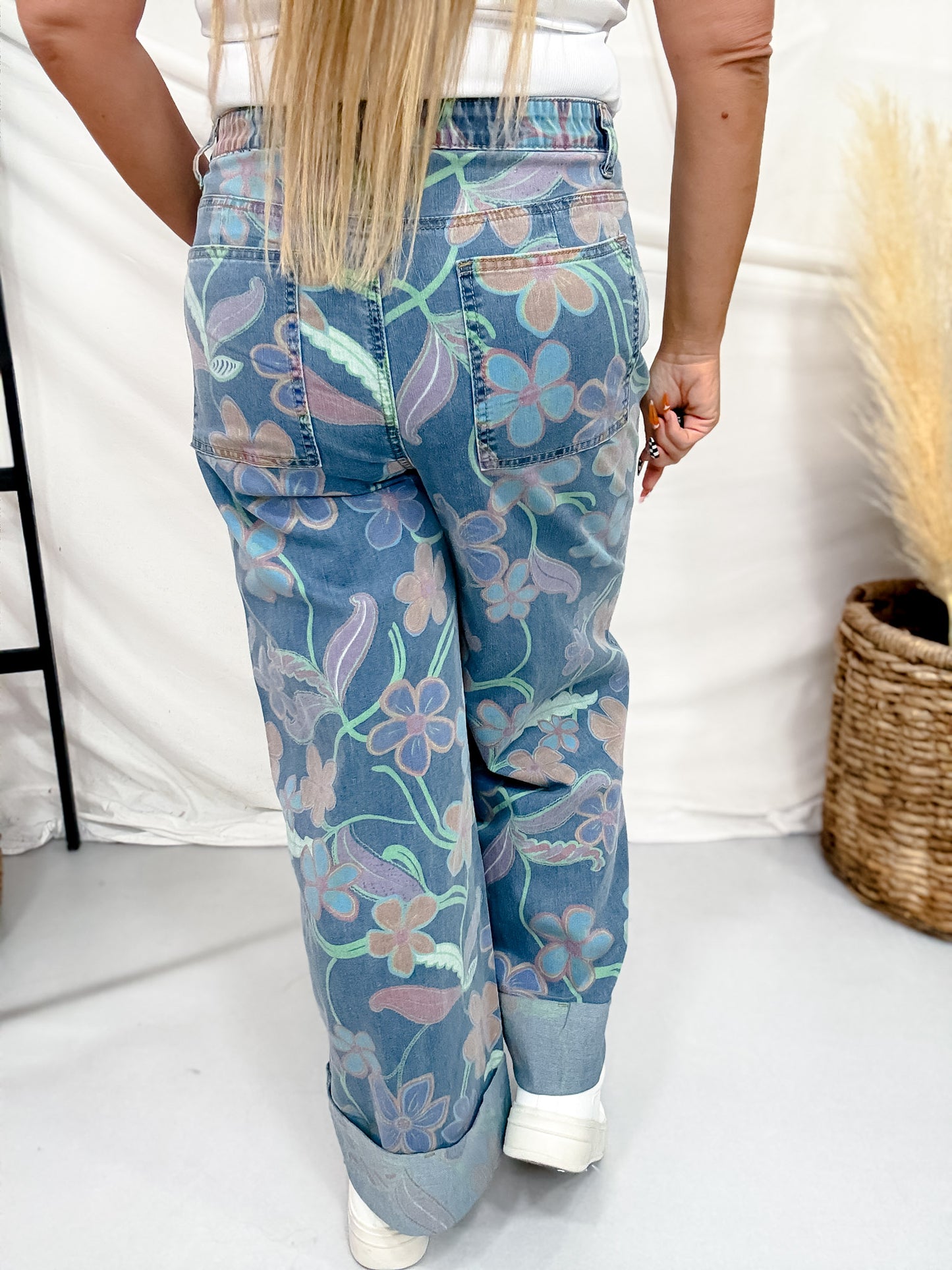 Colorful Floral Print Cuffed Wide Leg Jeans