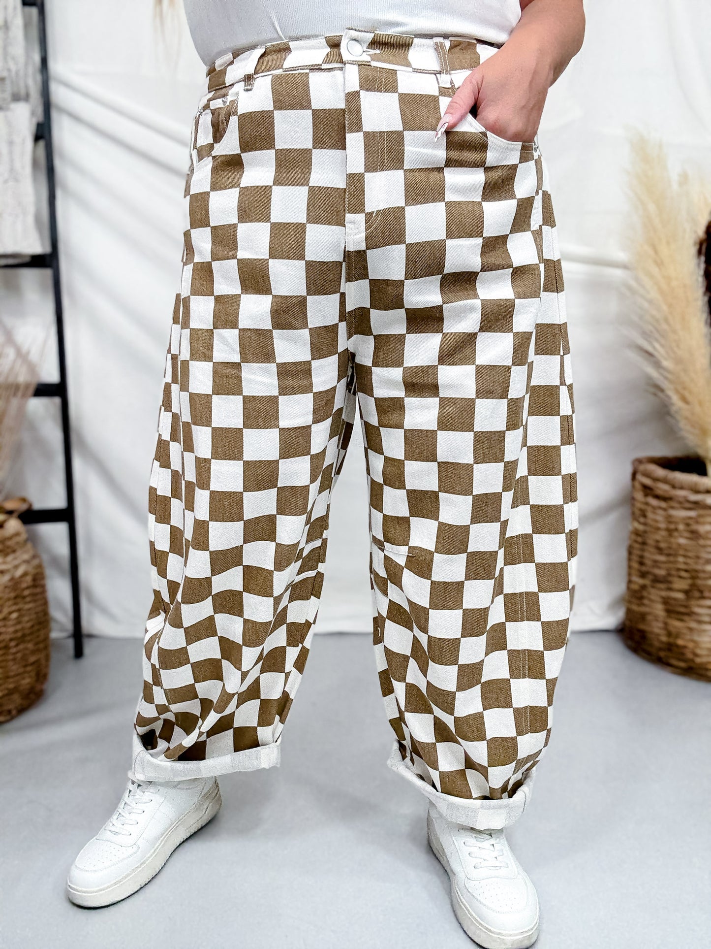 Mocha & White Checkered Barrel Leg Pants