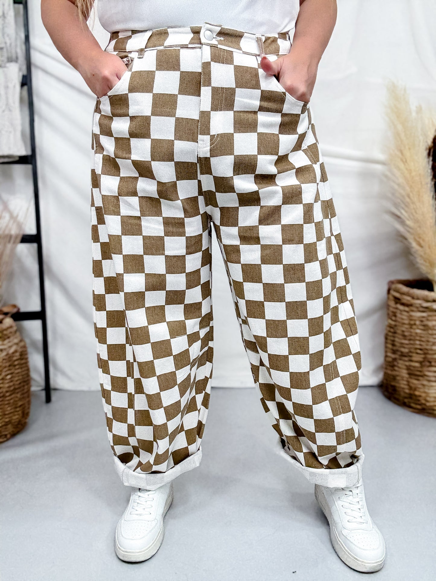 Mocha & White Checkered Barrel Leg Pants