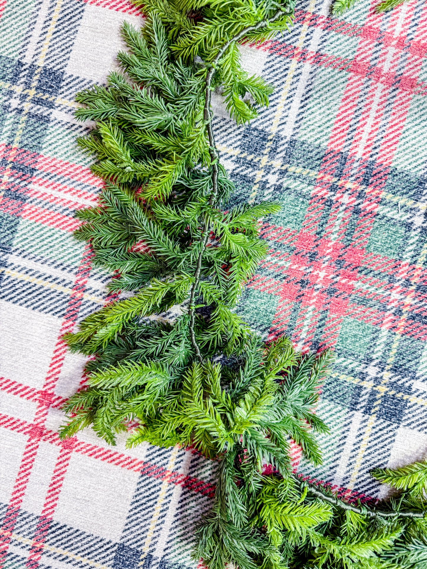 6' Pine Hanging Garland