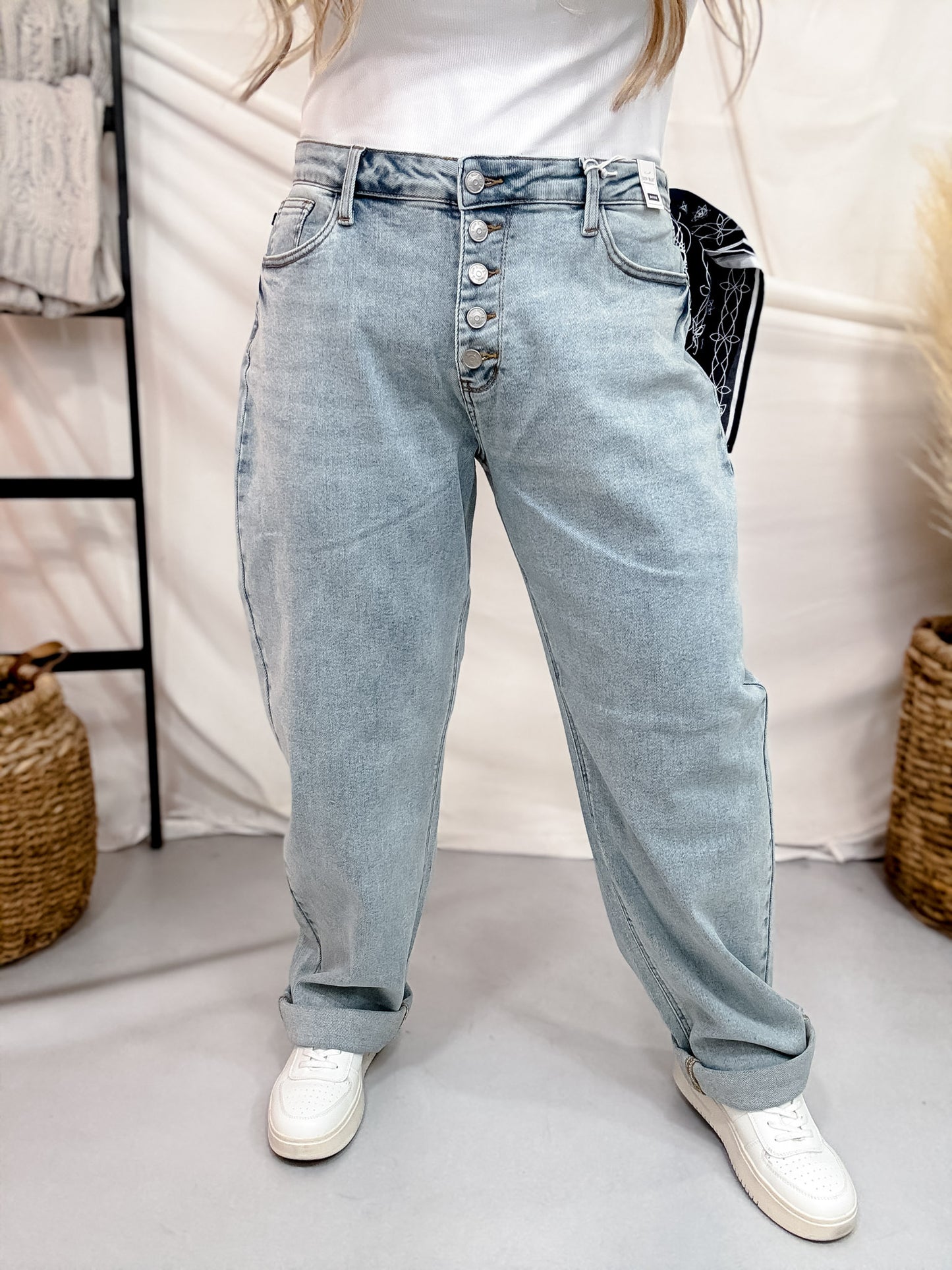 Judy Blue Mid-Rise Marlow Arc Leg W/ Bandana Loop Jeans