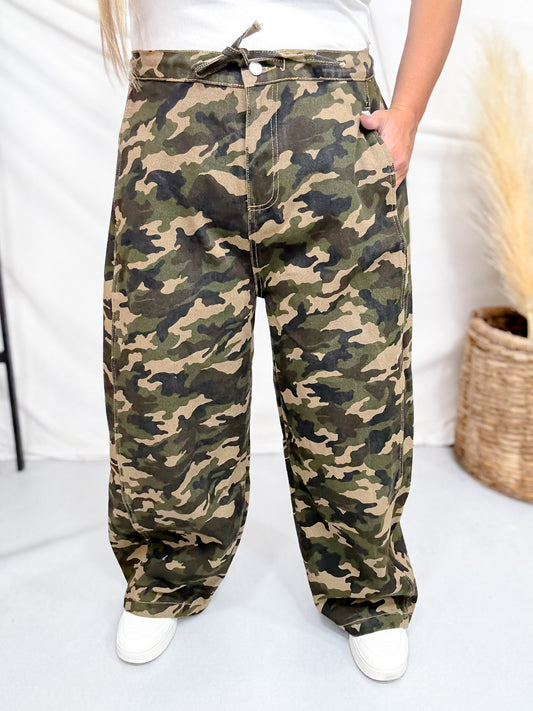 Camo Print High Waist Cropped Pants With Drawstring Waist