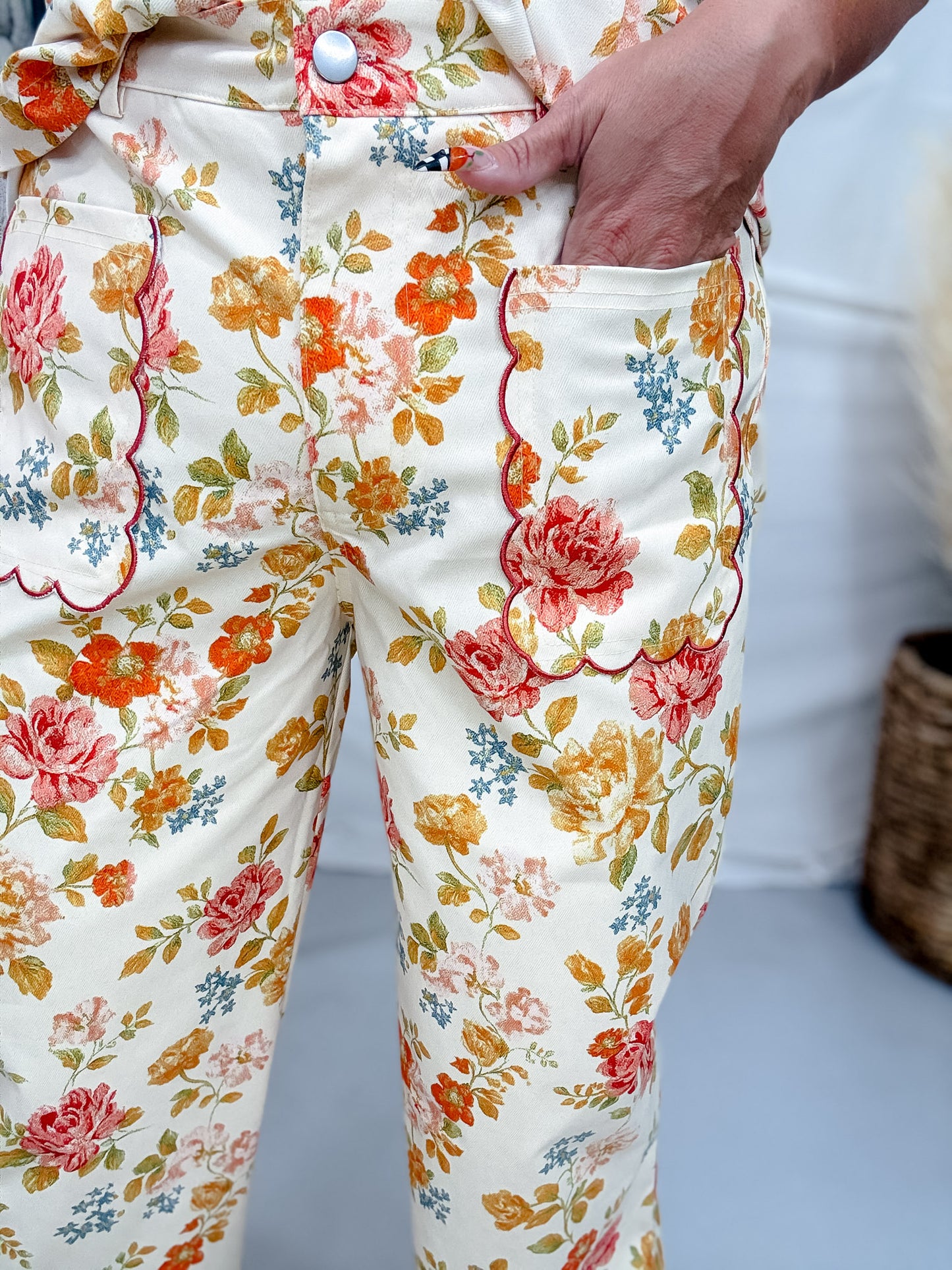 Warm Toned Floral Print Scalloped Edge Cropped Pants
