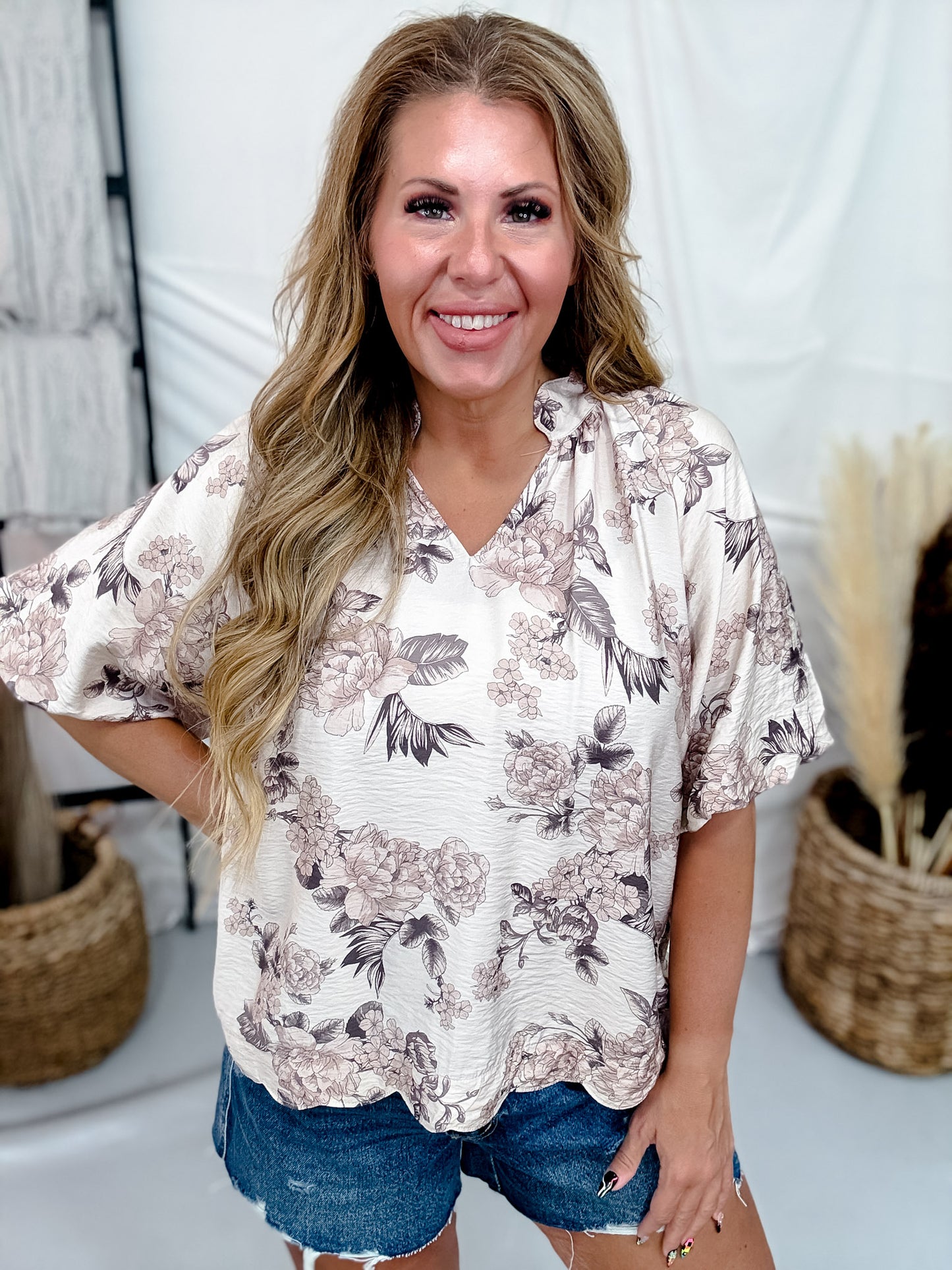 Botanical Floral Print Split V-Neck Puff Sleeve Top