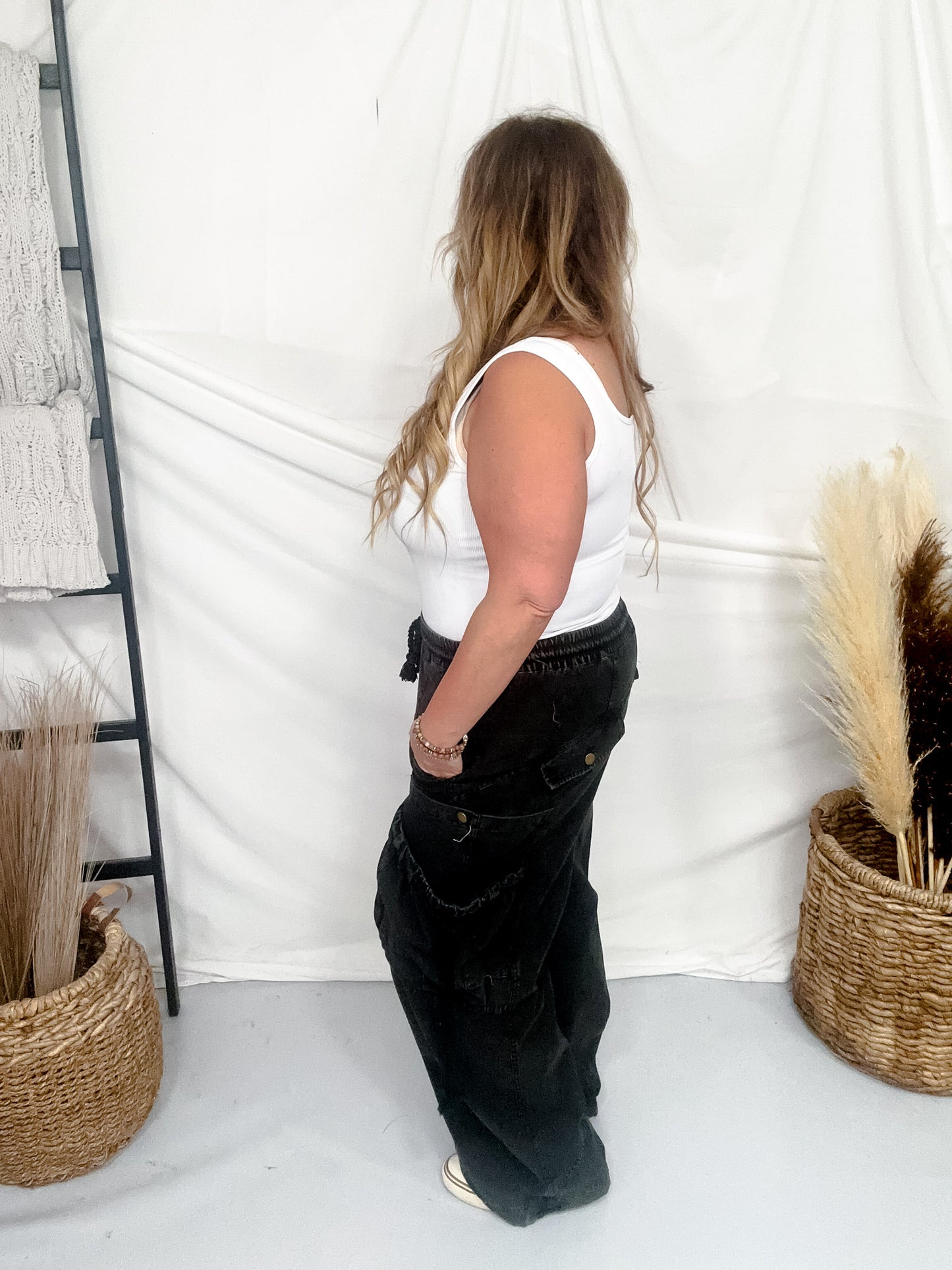 Black Washed Elastic Waist String Point Big Pocket Trousers