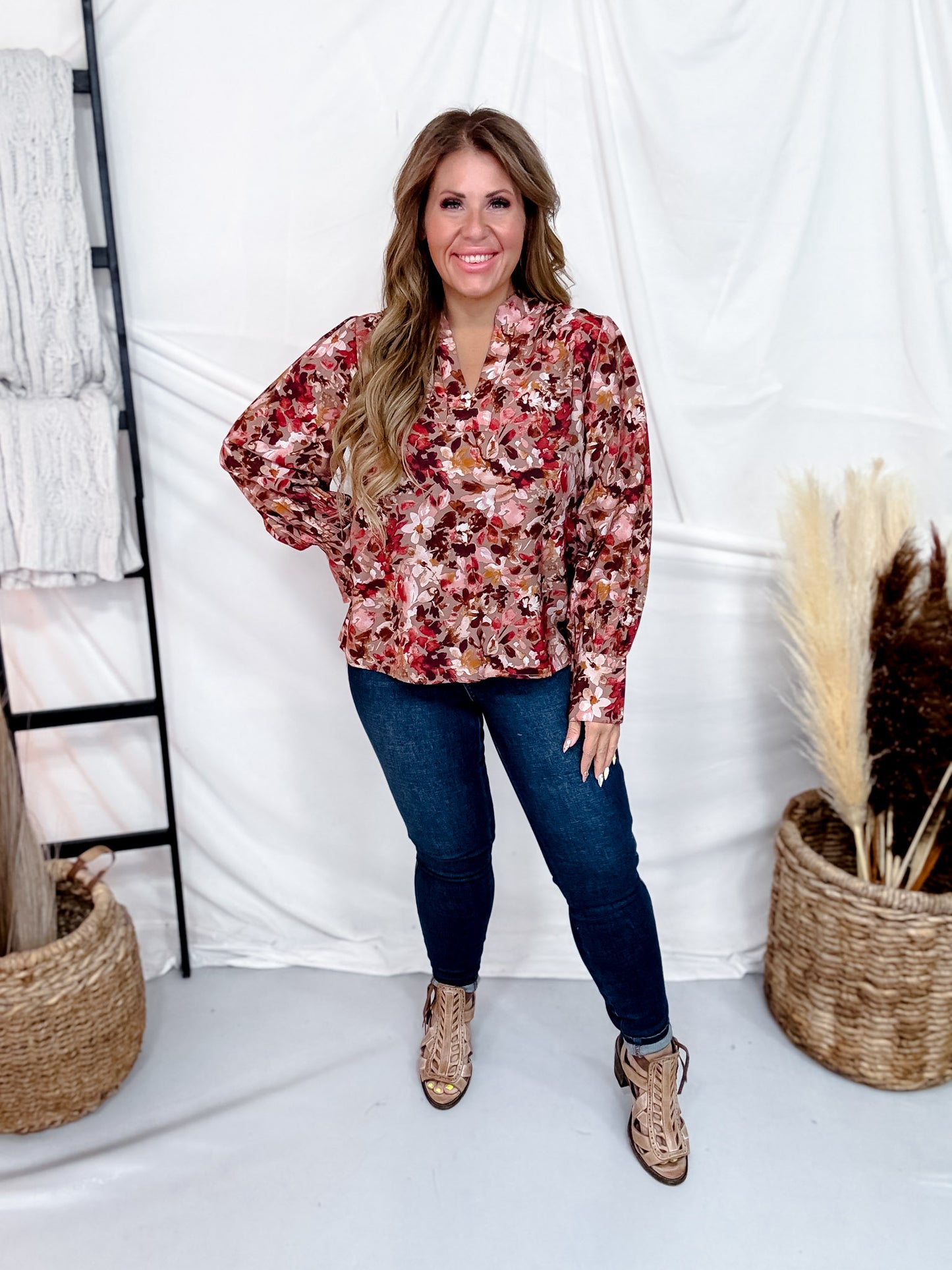 Mauve Floral Print Balloon Sleeve Top With Split Neckline