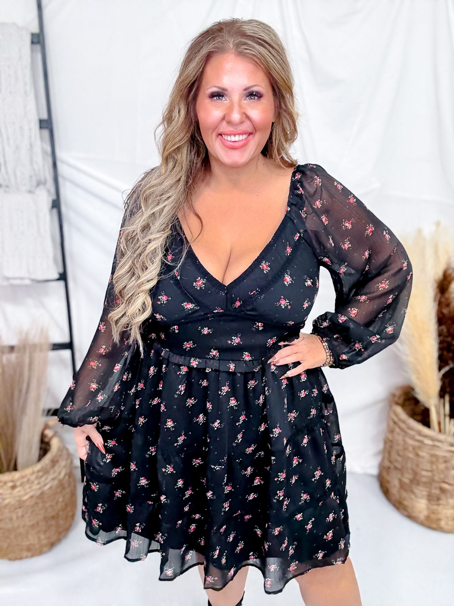 Black Floral Print Dress With Bubble Sleeves & Lace Piping