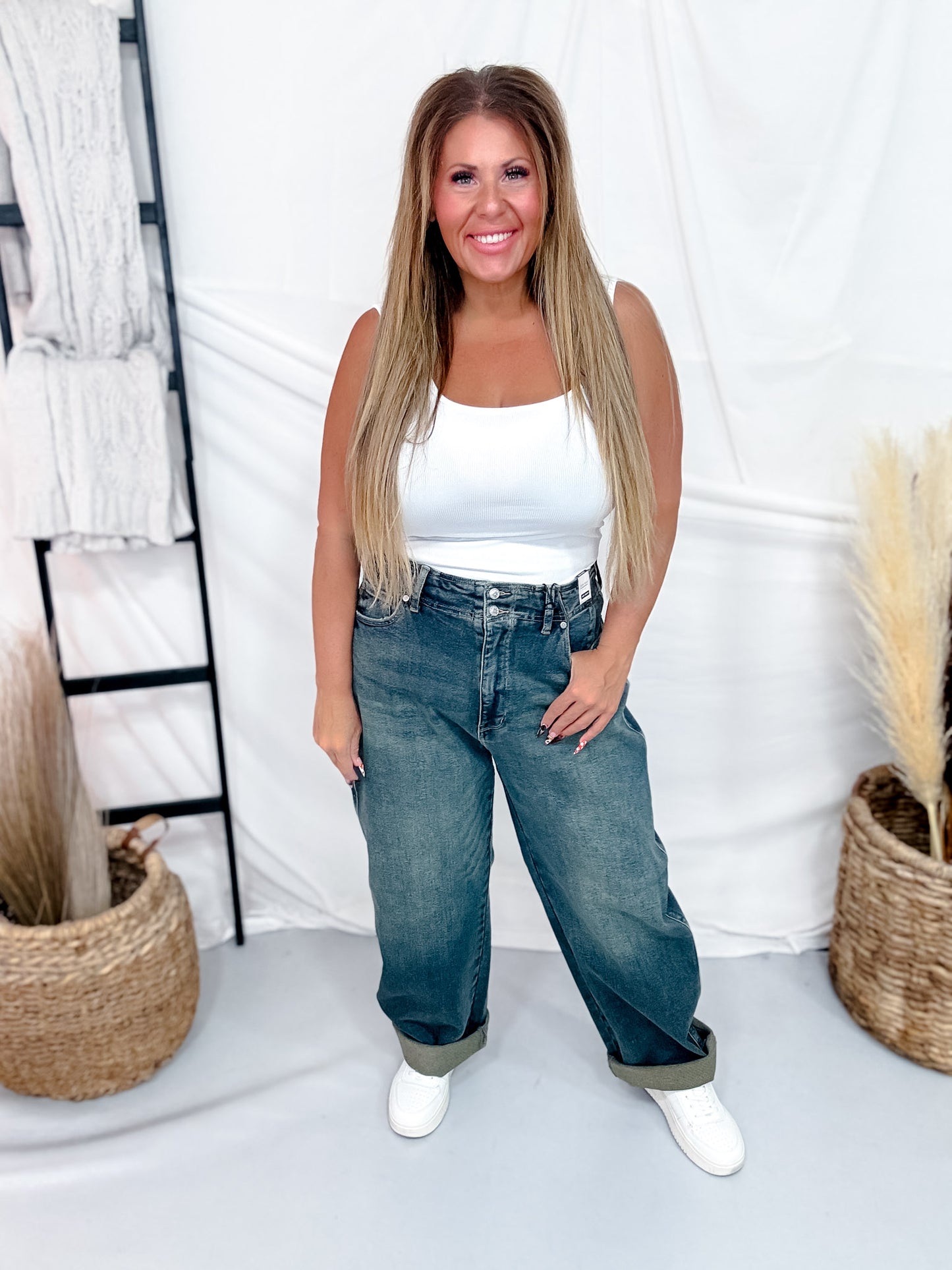 Judy Blue High Waist Arc Leg Jeans W/ Hollywood Waist