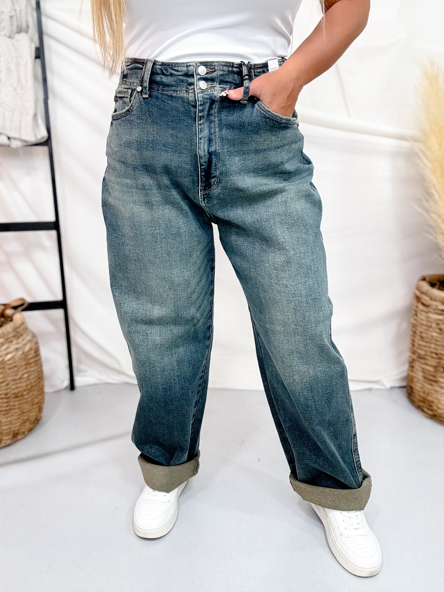Judy Blue High Waist Arc Leg Jeans W/ Hollywood Waist