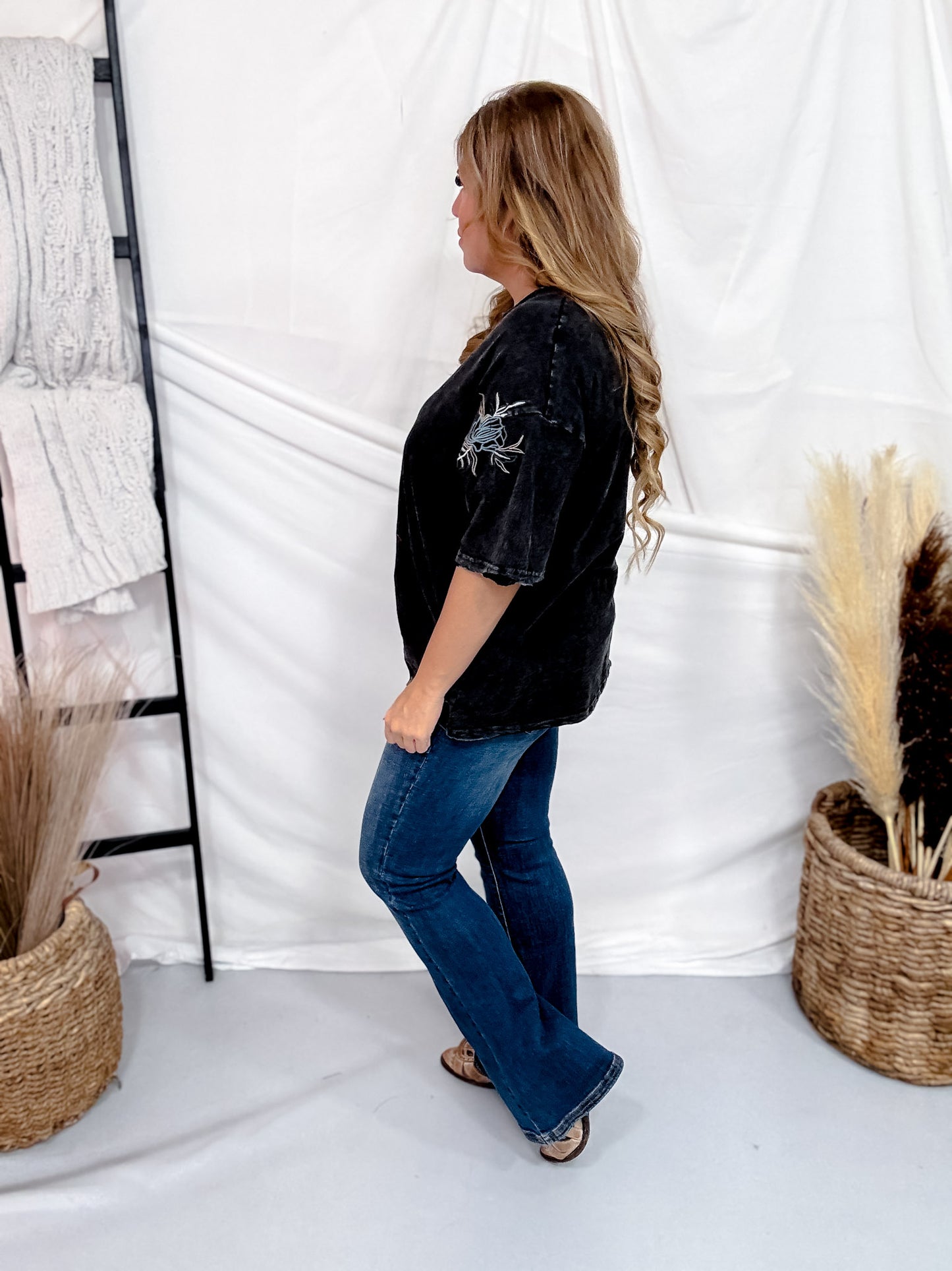 Floral Embroidered Short Sleeve Top