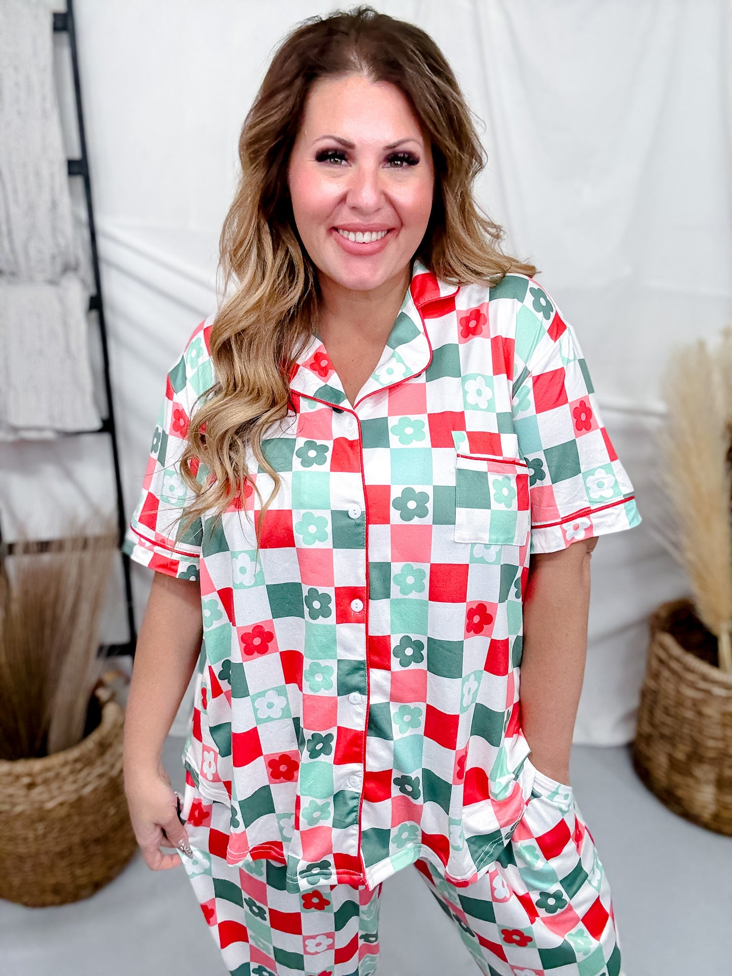 Daisy Christmas Checkered Loungewear Set