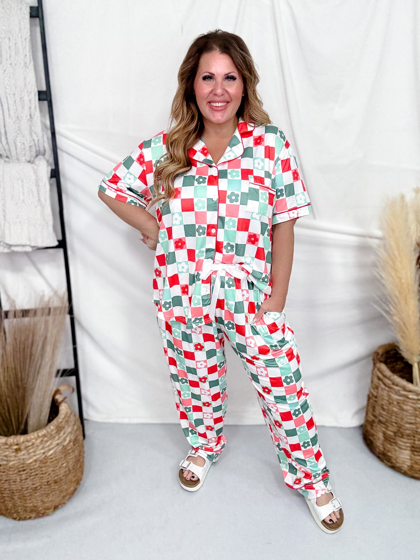 Daisy Christmas Checkered Loungewear Set