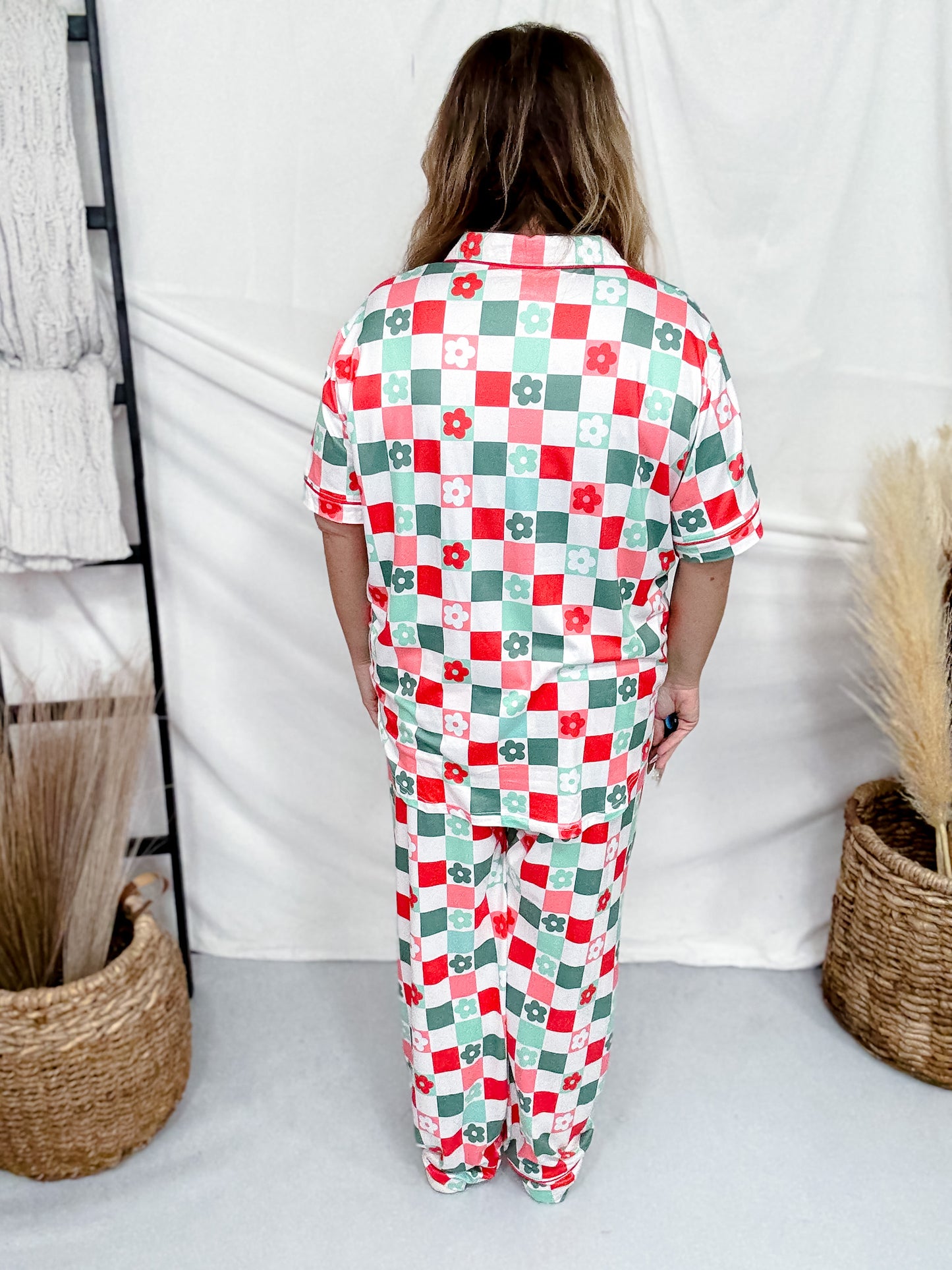 Daisy Christmas Checkered Loungewear Set