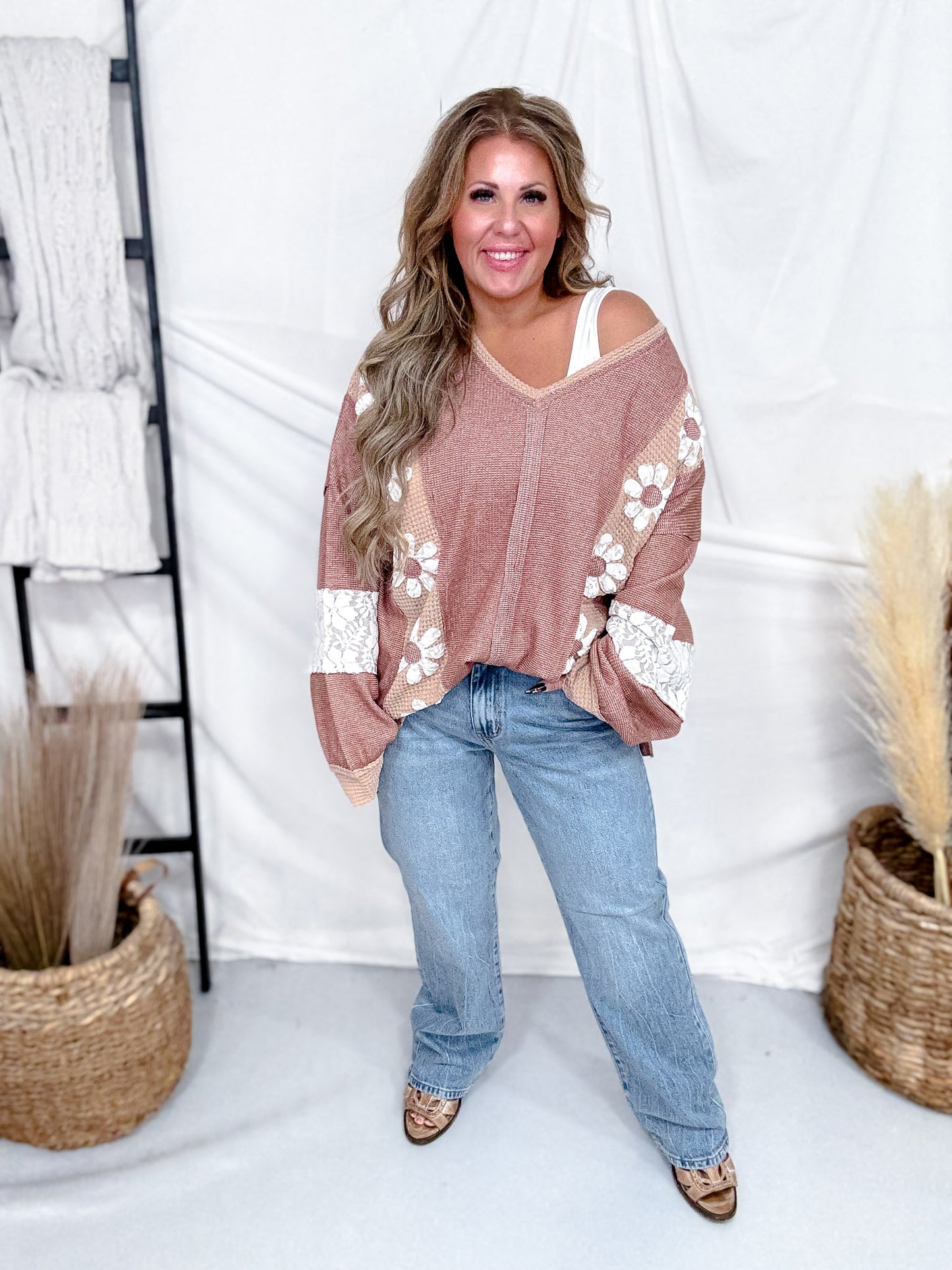 Judy Blue Mid Rise Rigid Magic Straight Leg Jeans