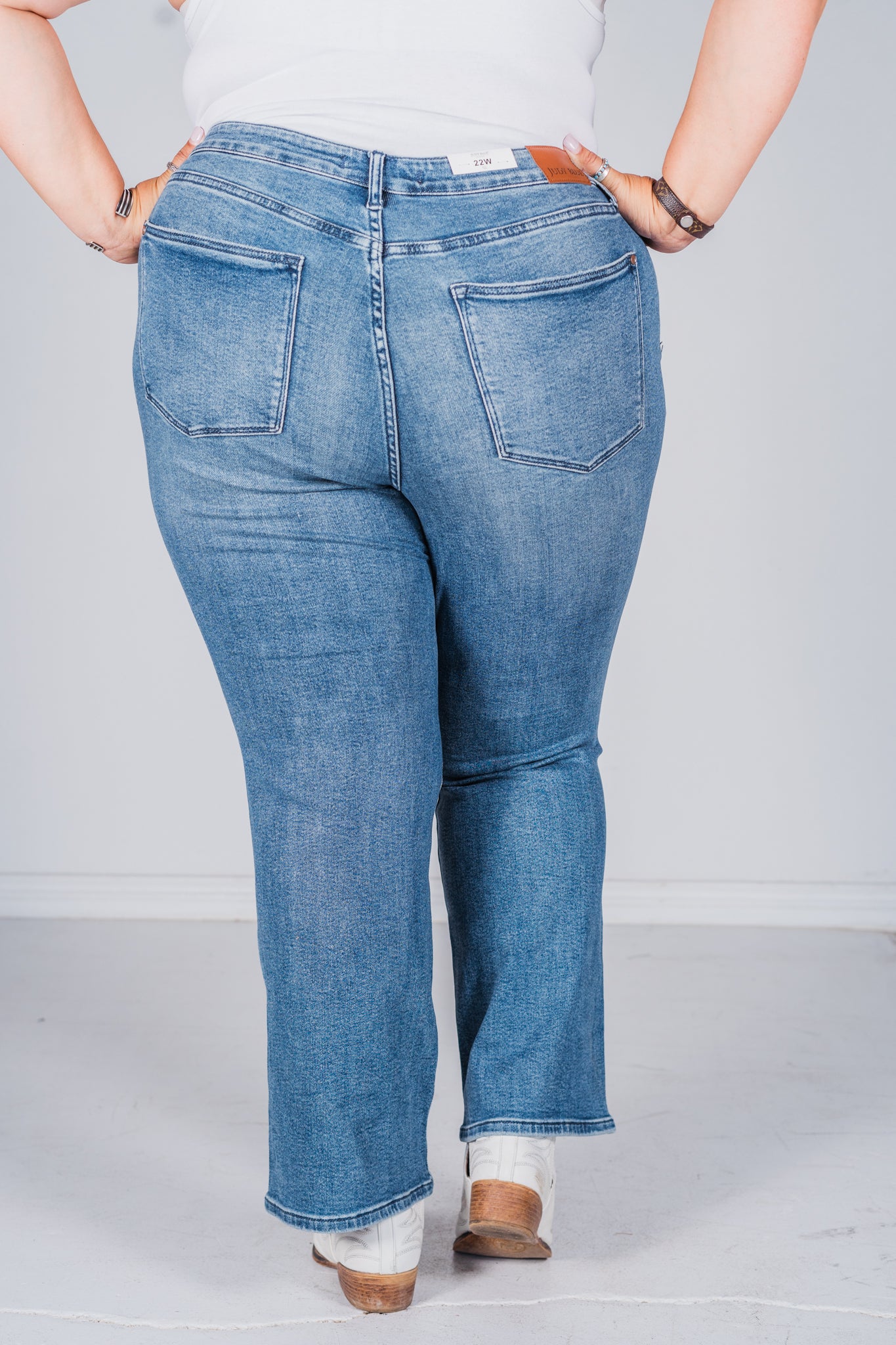 Judy Blue Mid-Rise Contrast Wash Destroy Dad Jeans