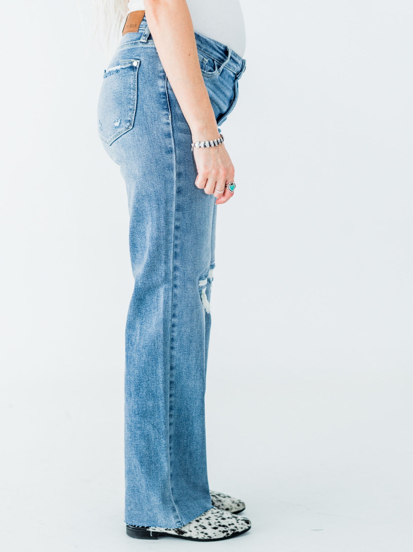 Judy Blue Mid Rise Distressed 90's Straight Leg Jeans